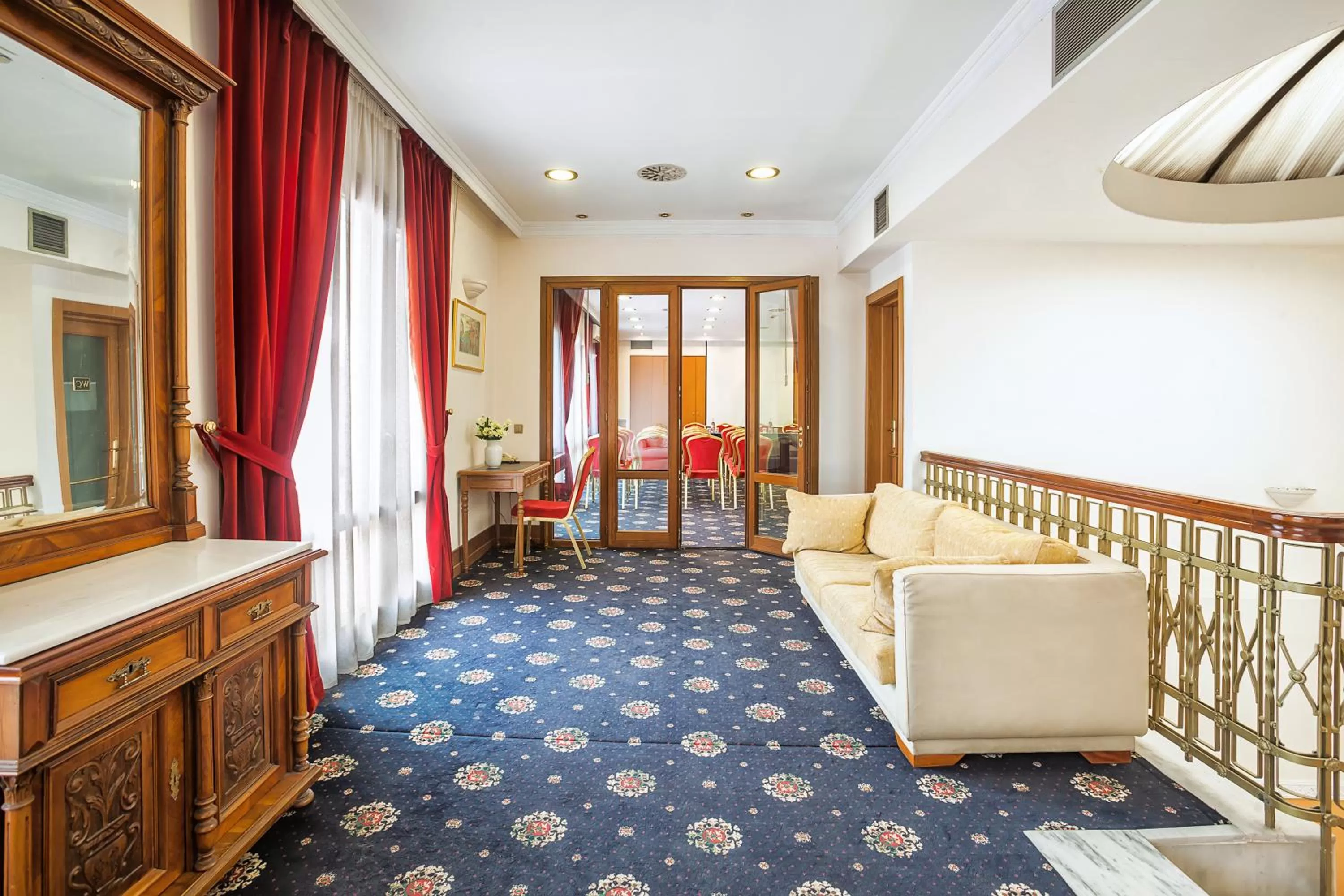 Meeting/conference room in Minerva Premier Hotel