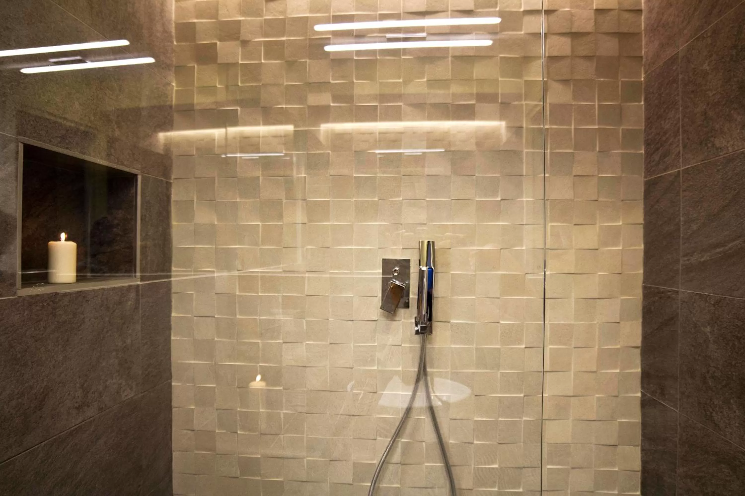 Shower in Roman Holidays Boutique Hotel