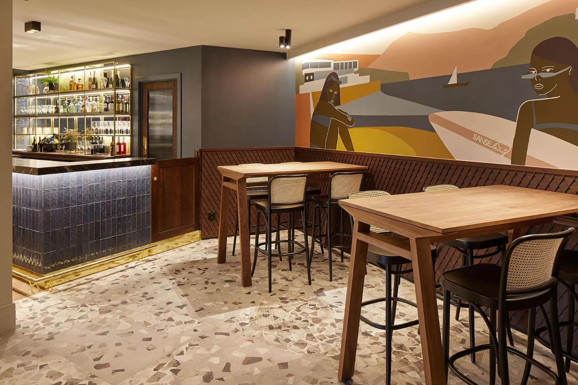 Restaurant/places to eat in Hotel SANSEbay