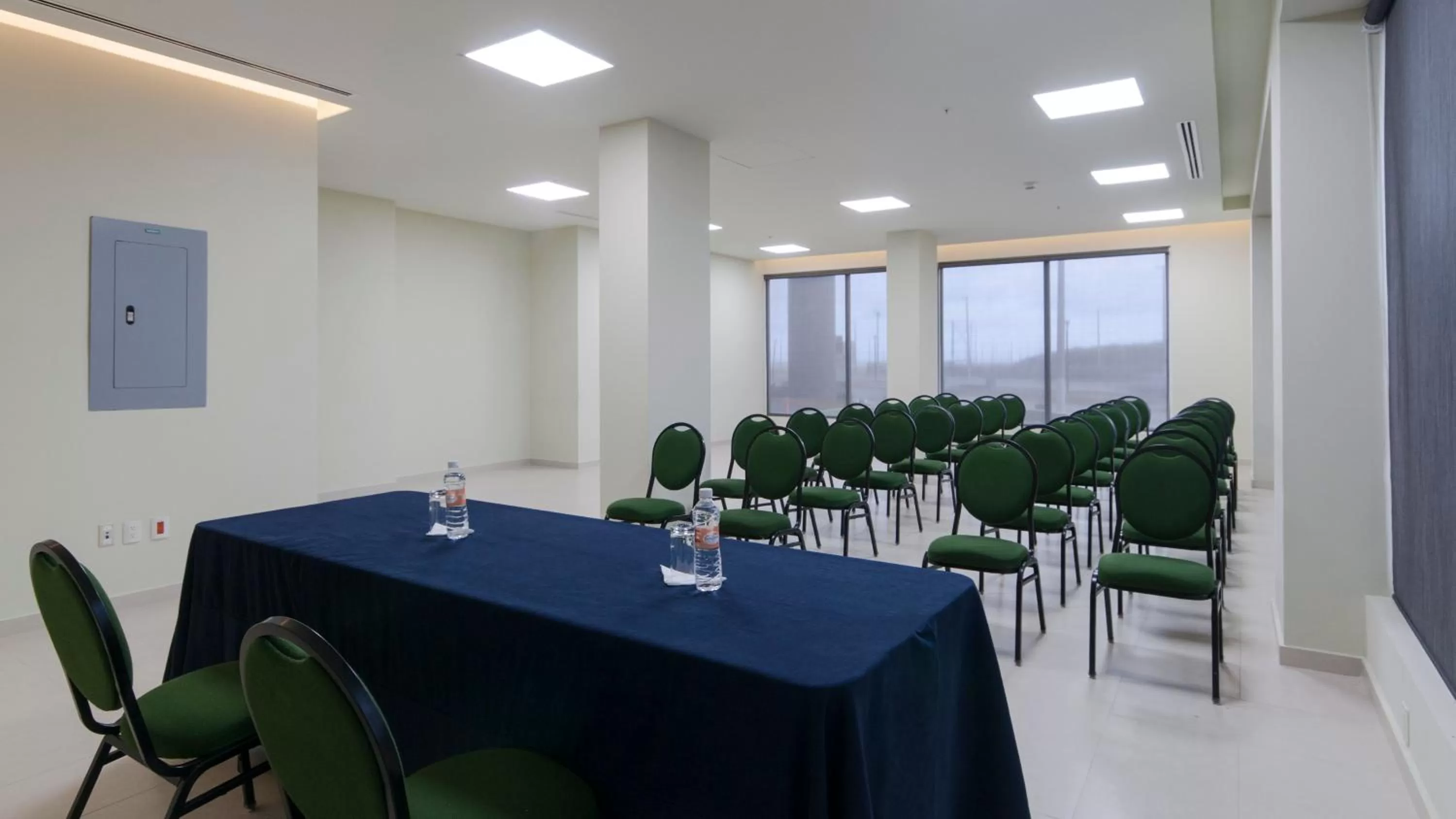 Meeting/conference room in Holiday Inn Coatzacoalcos by IHG