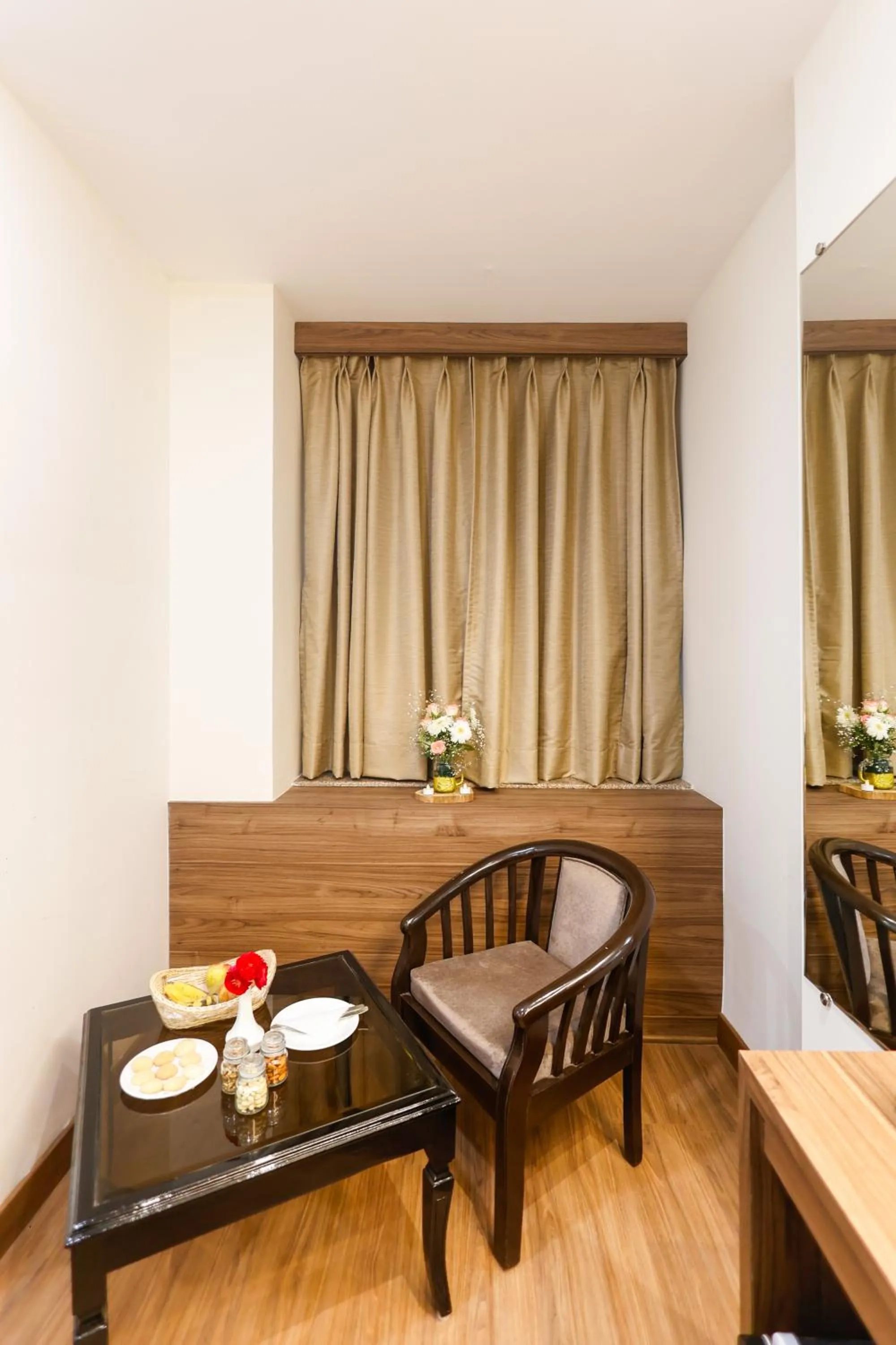 Seating area in Hotel Dolphin International