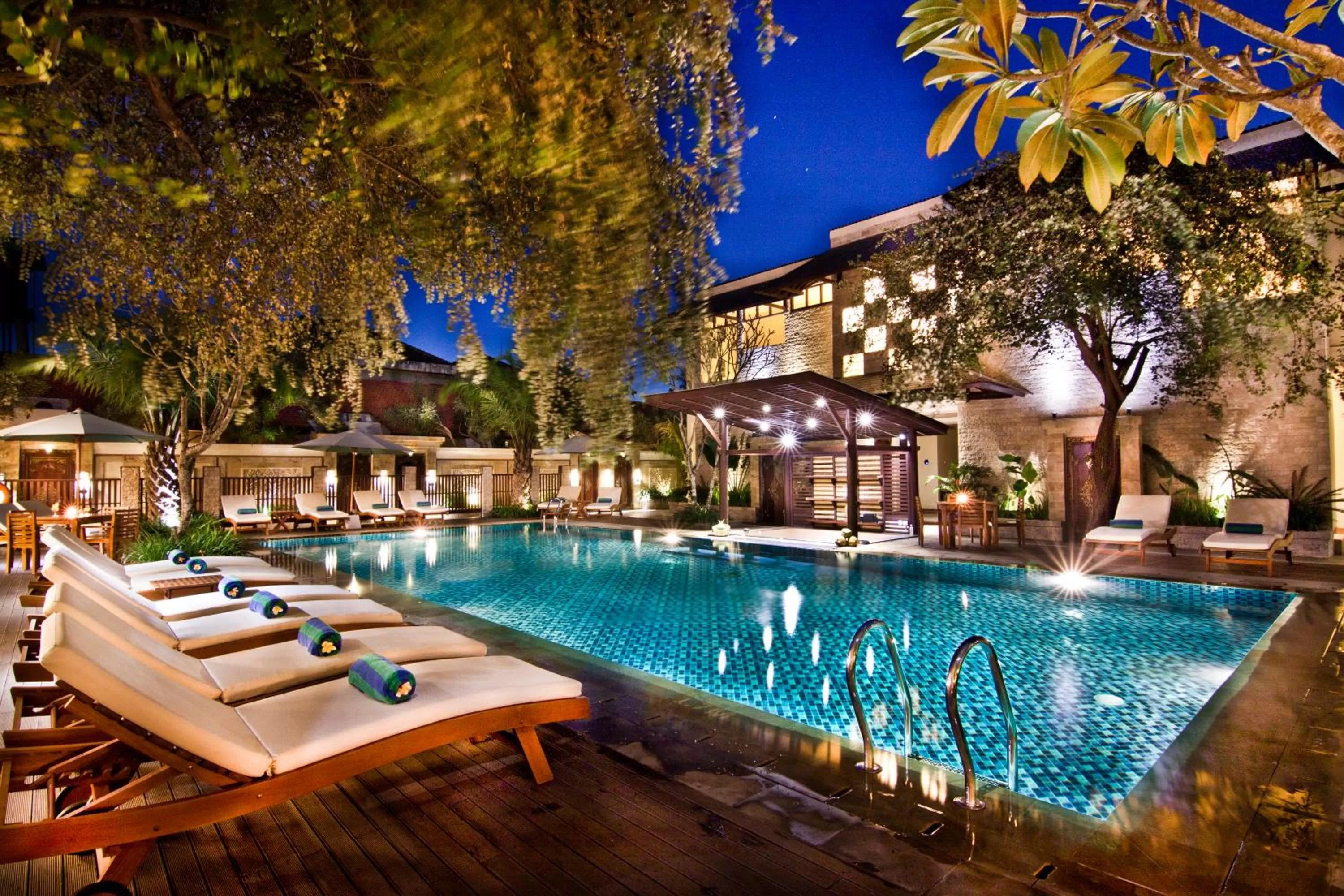 Swimming pool in Best Western Kuta Villa