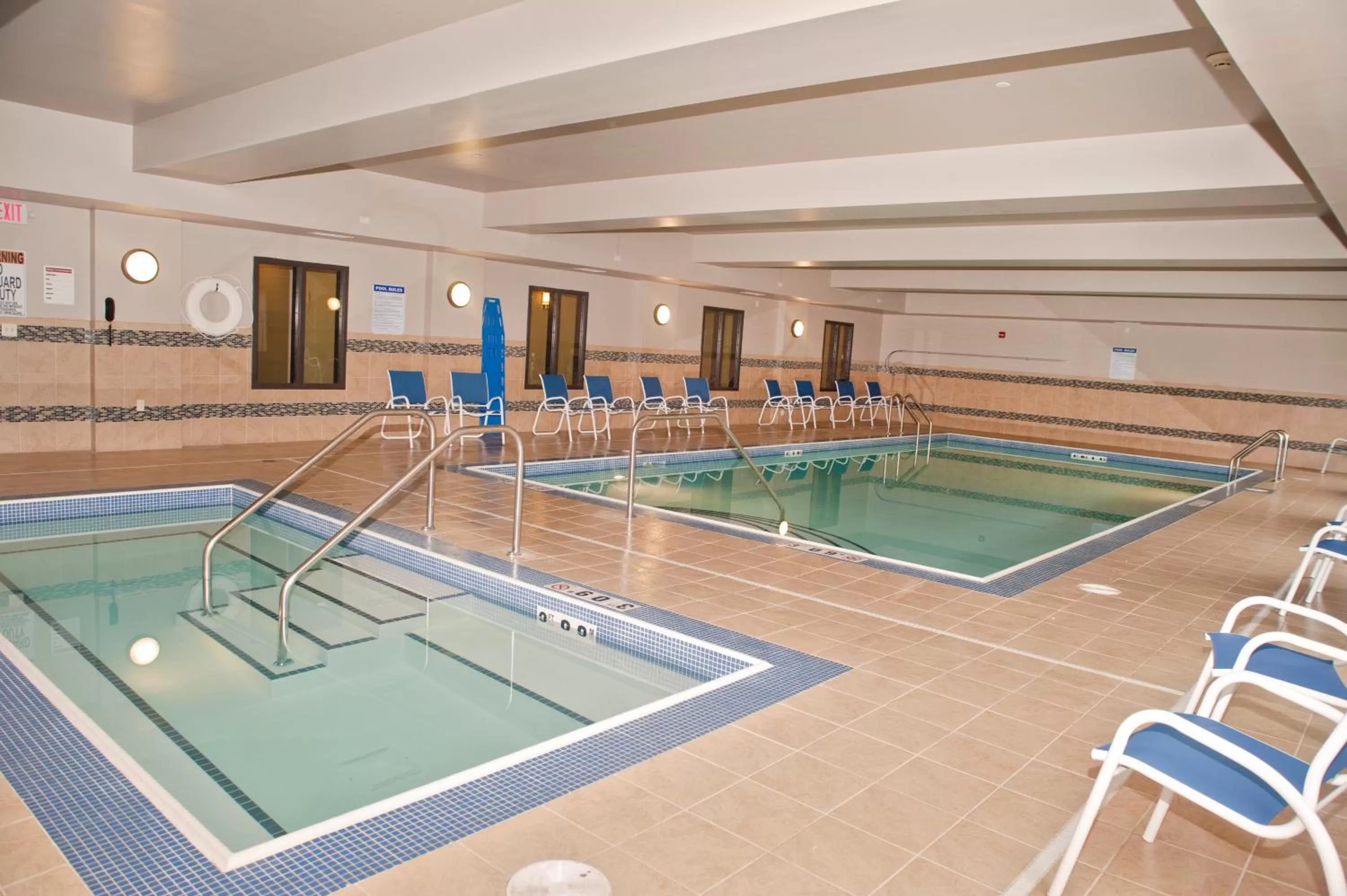 Swimming pool in Astoria Hotel & Event Center