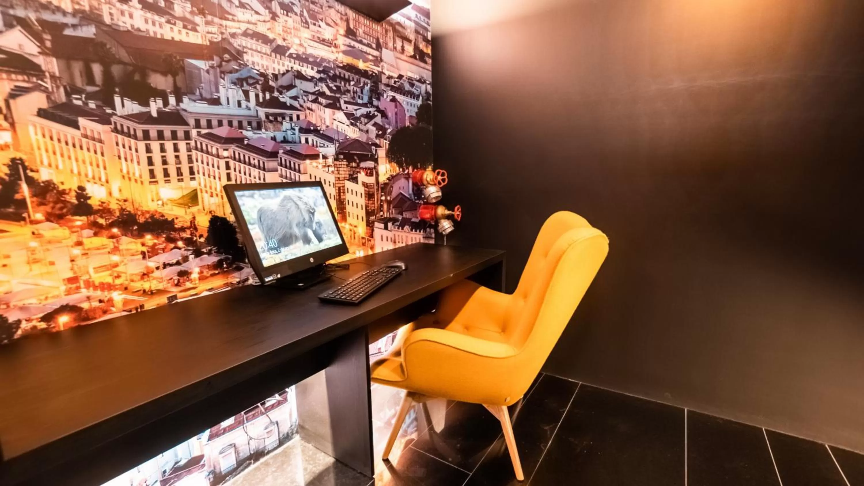 Business facilities in Hills Hotel Lisboa