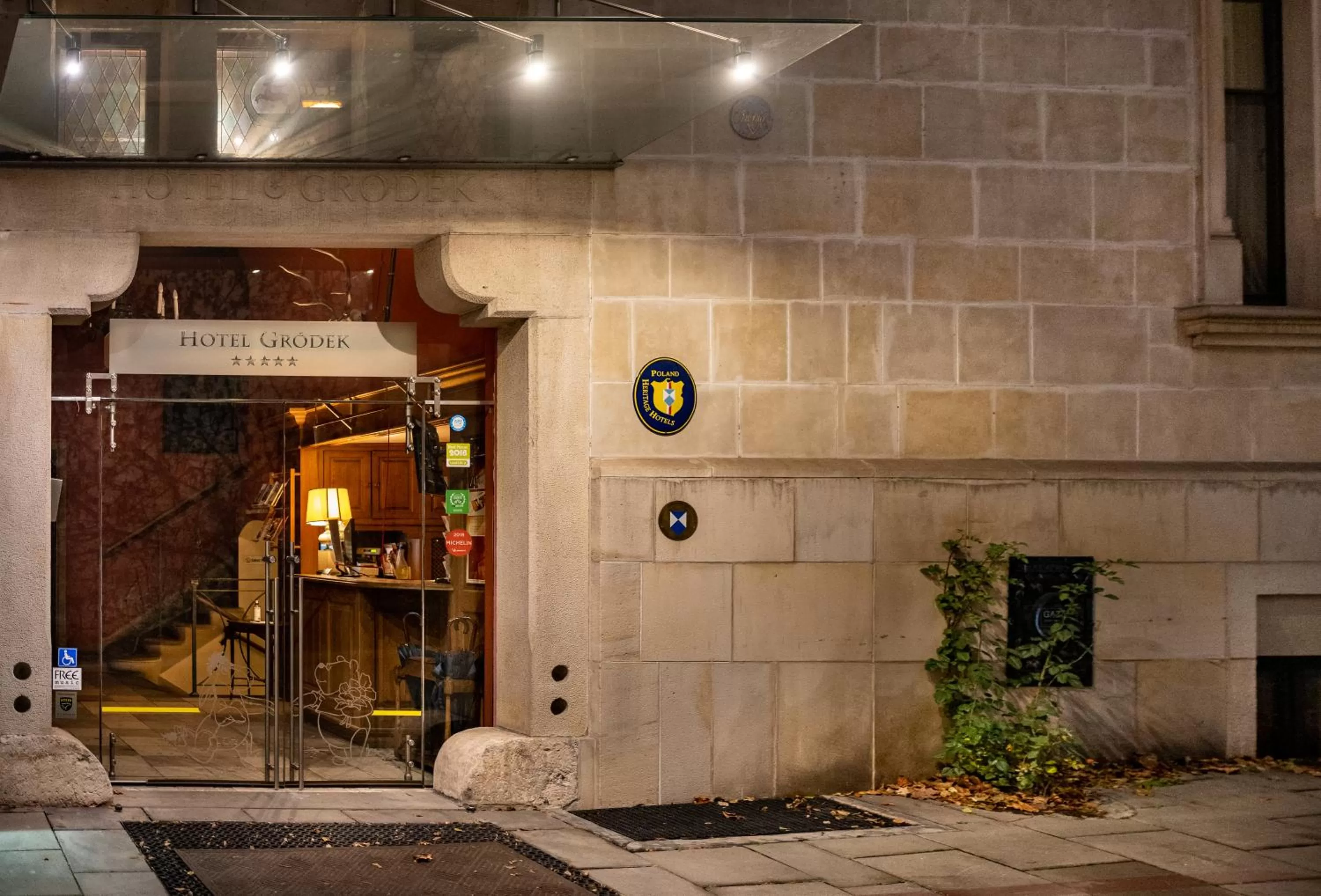 Property building in Hotel Gródek