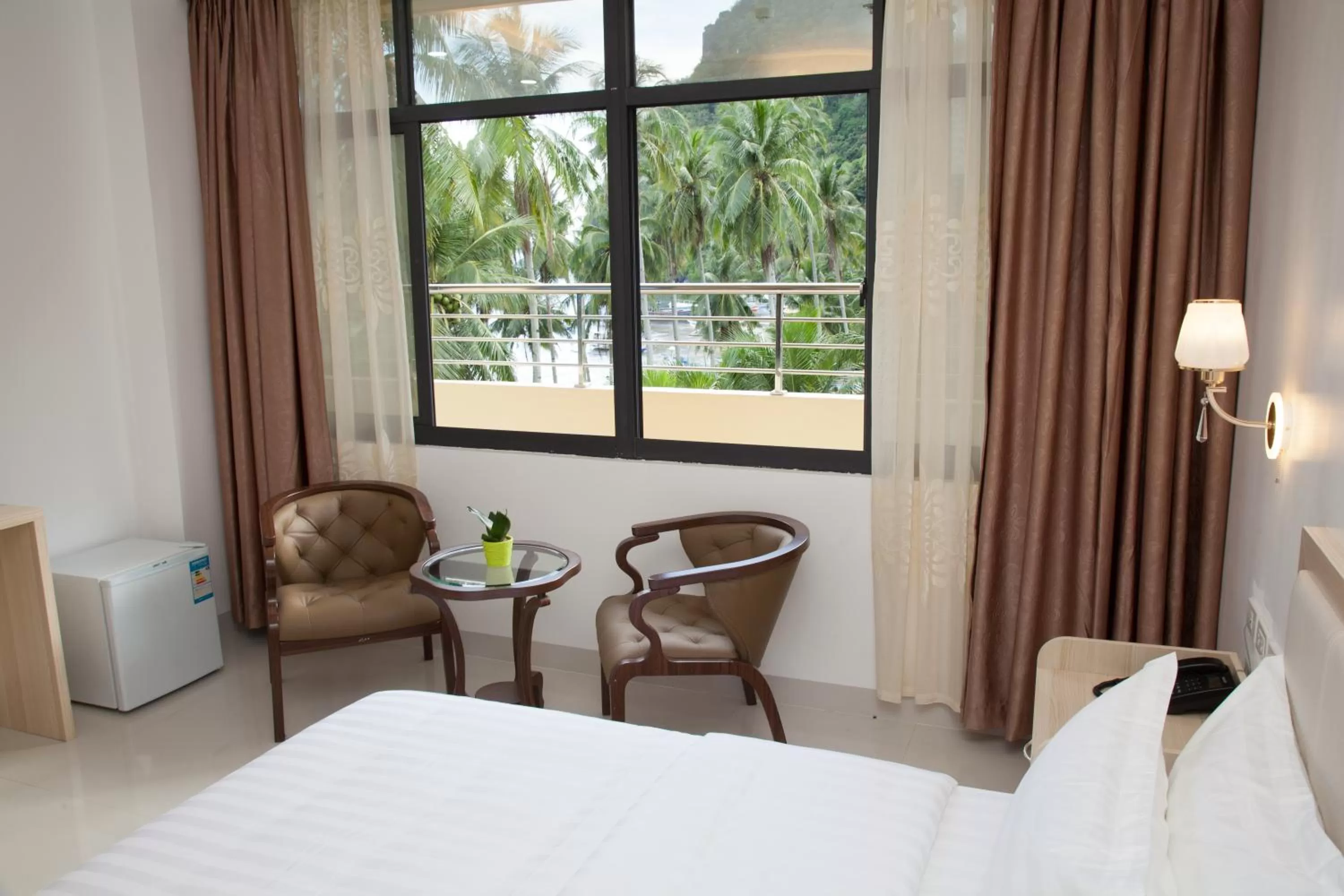 Bed in One El Nido Suite