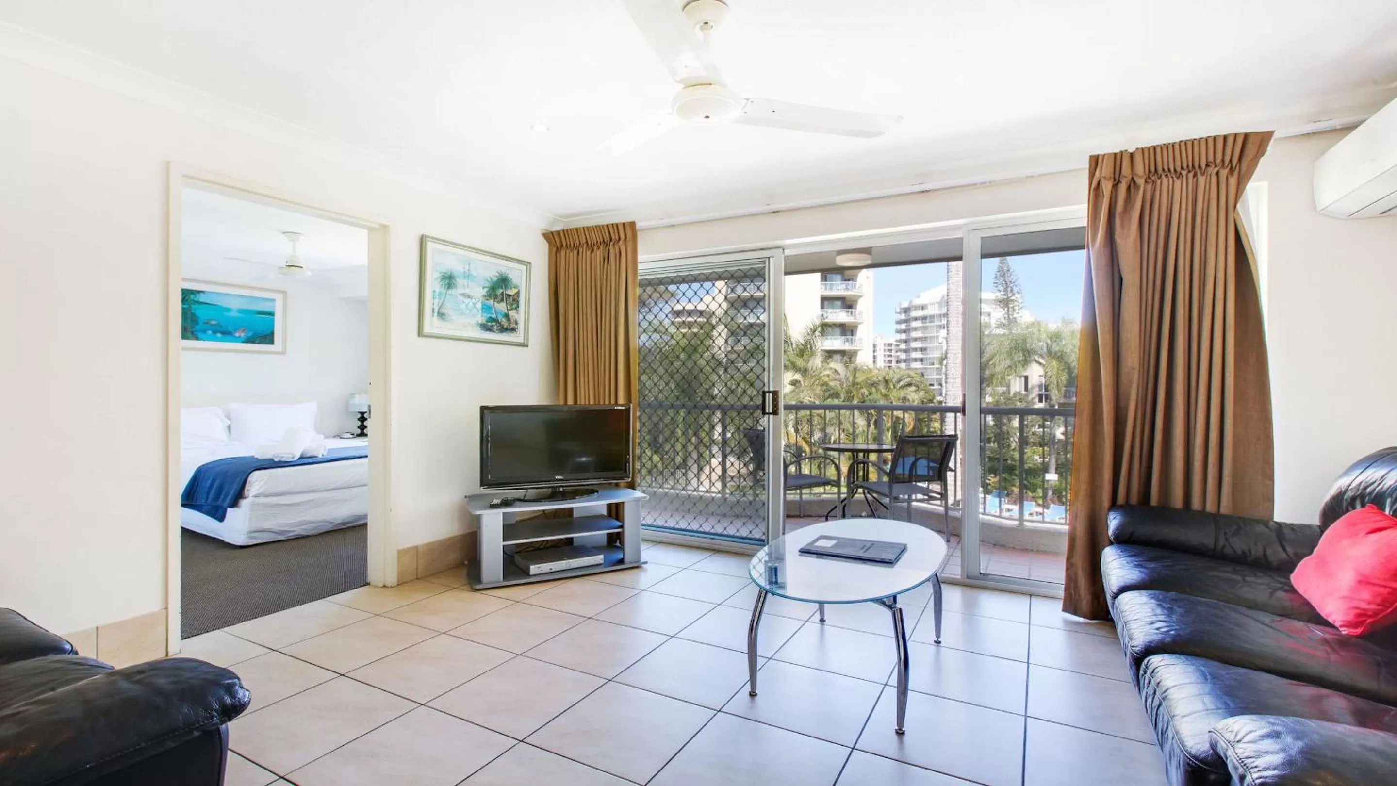 Bed in Mari Court Resort