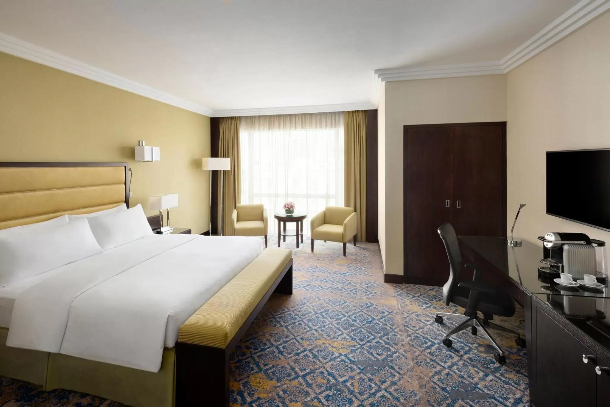 Photo of the whole room, Bed in Crowne Plaza Jeddah by IHG