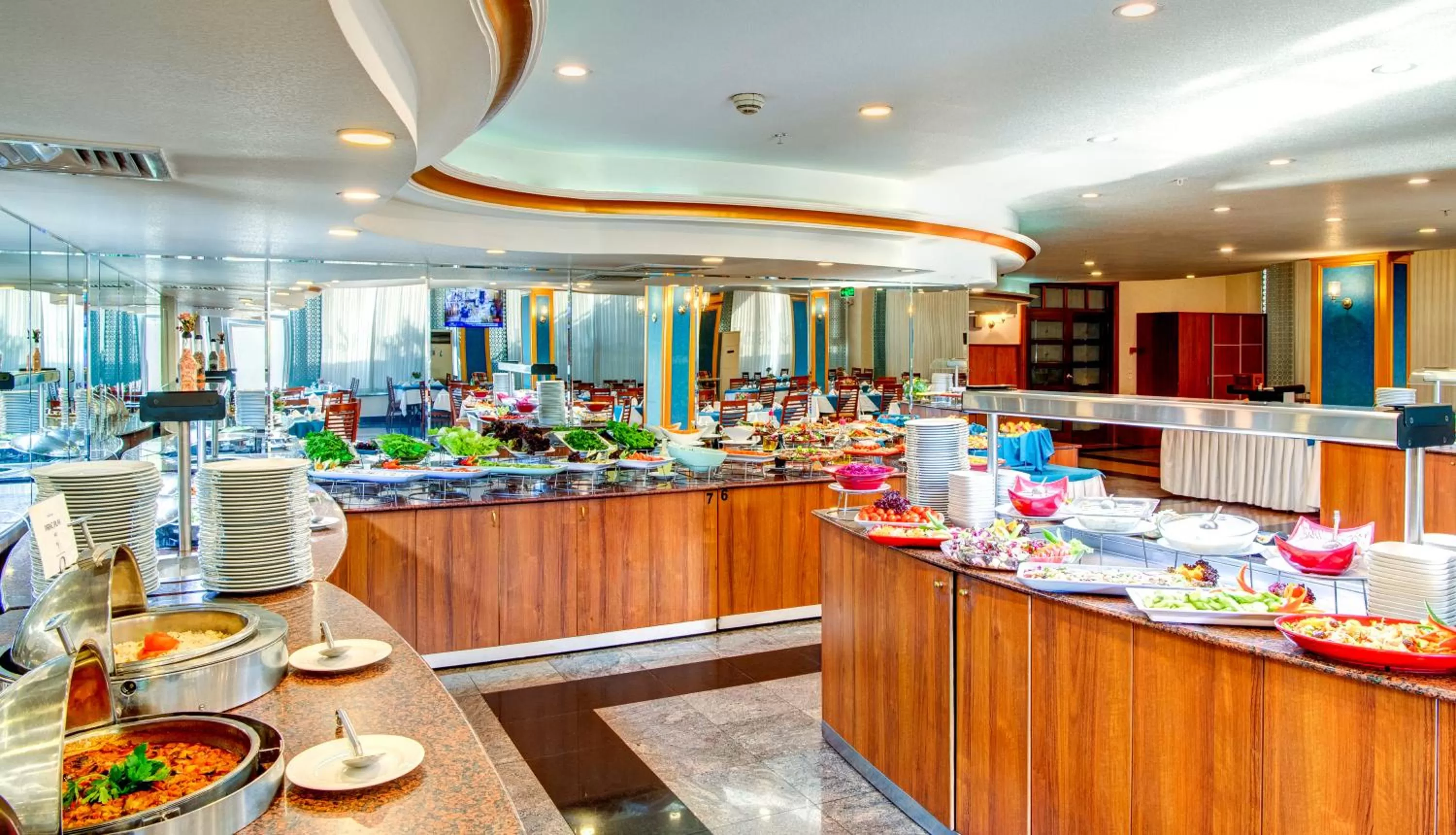 Restaurant/places to eat in Bera Konya Hotel
