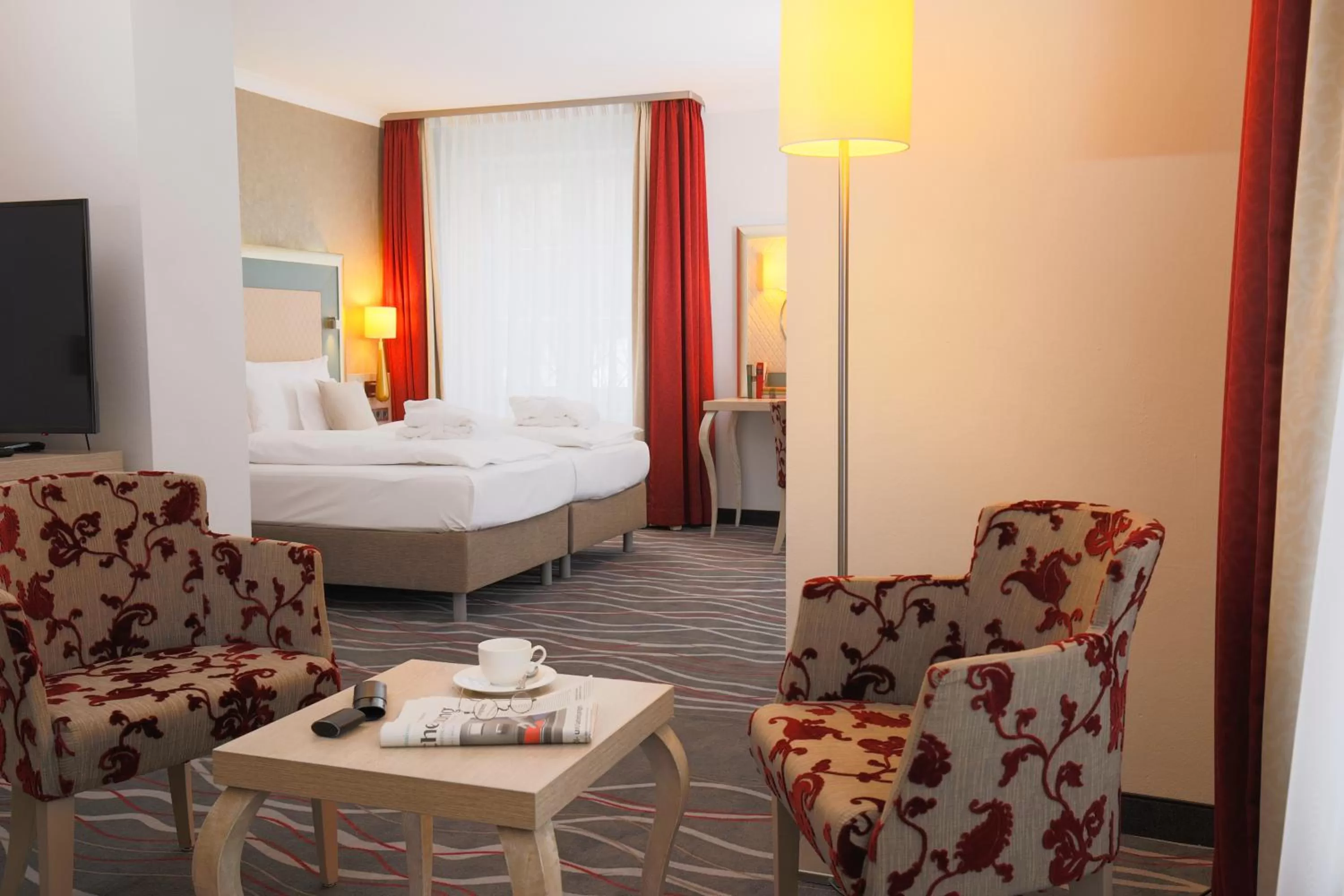 Photo of the whole room, Bed in Hotel Bayerischer Hof Miesbach, BW Premier Collection