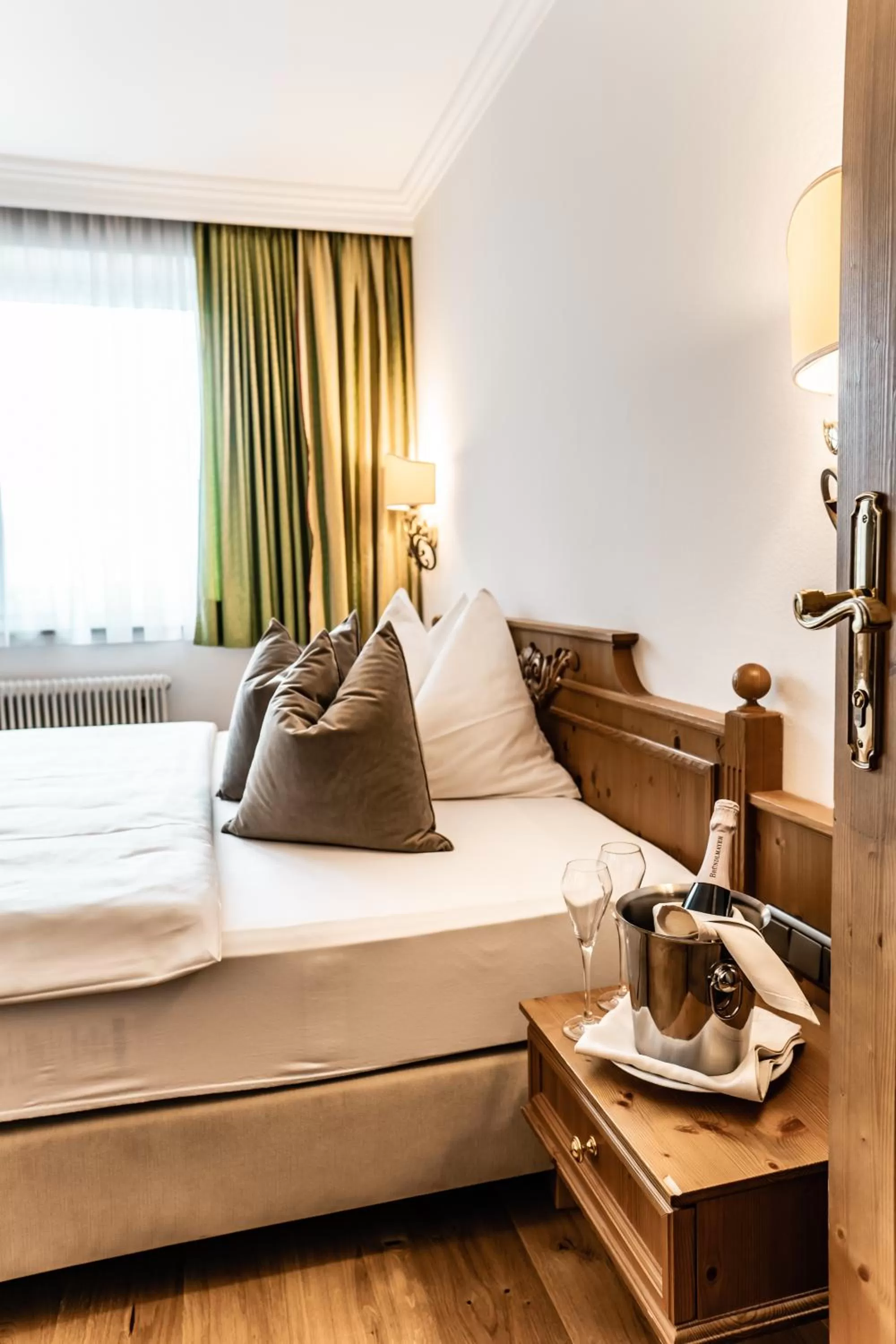 Photo of the whole room, Bed in Hotel Hubertushof