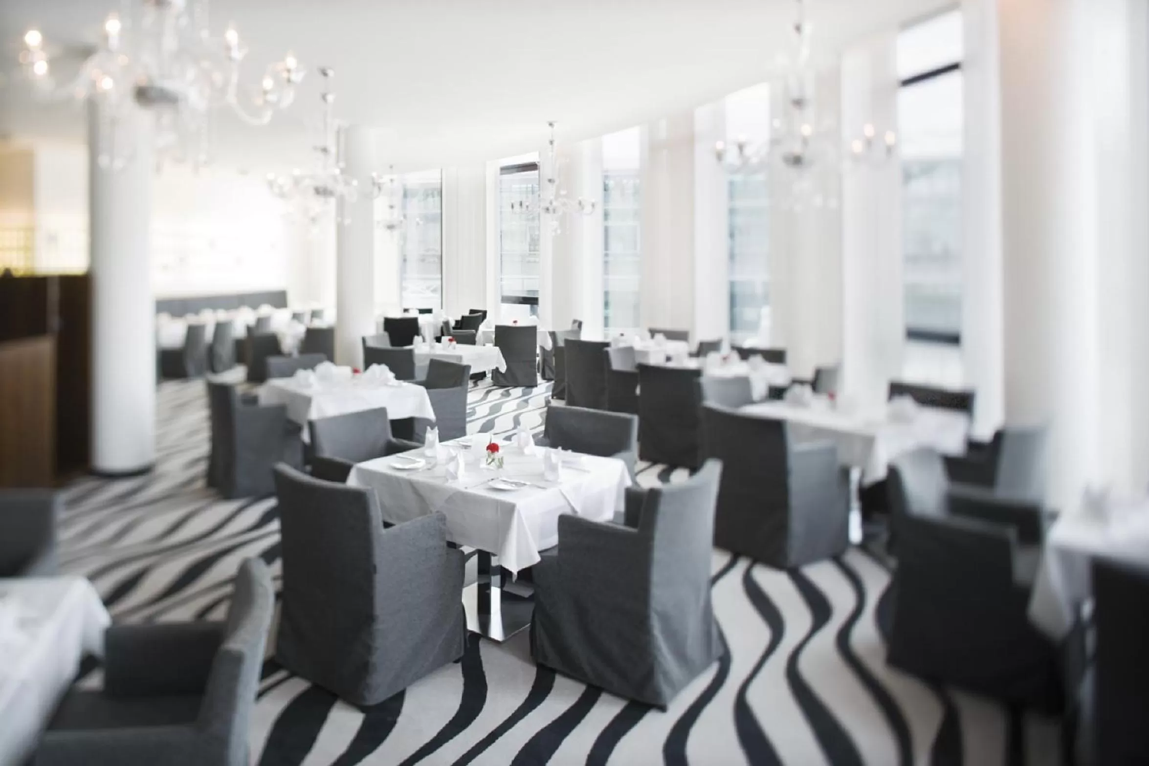 Restaurant/places to eat in Mövenpick Hotel Stuttgart Airport