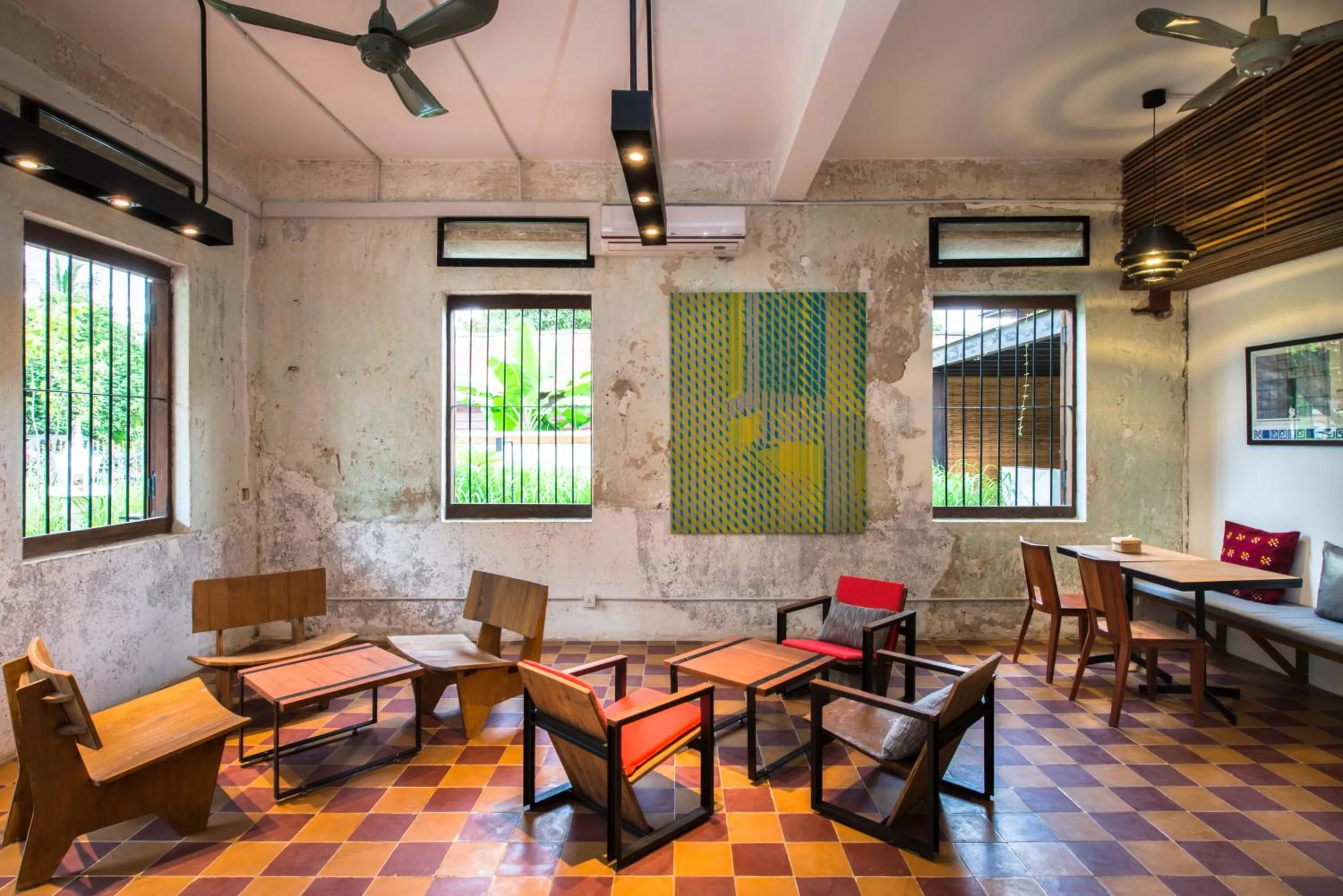 Restaurant/places to eat in Pages Rooms Hotel