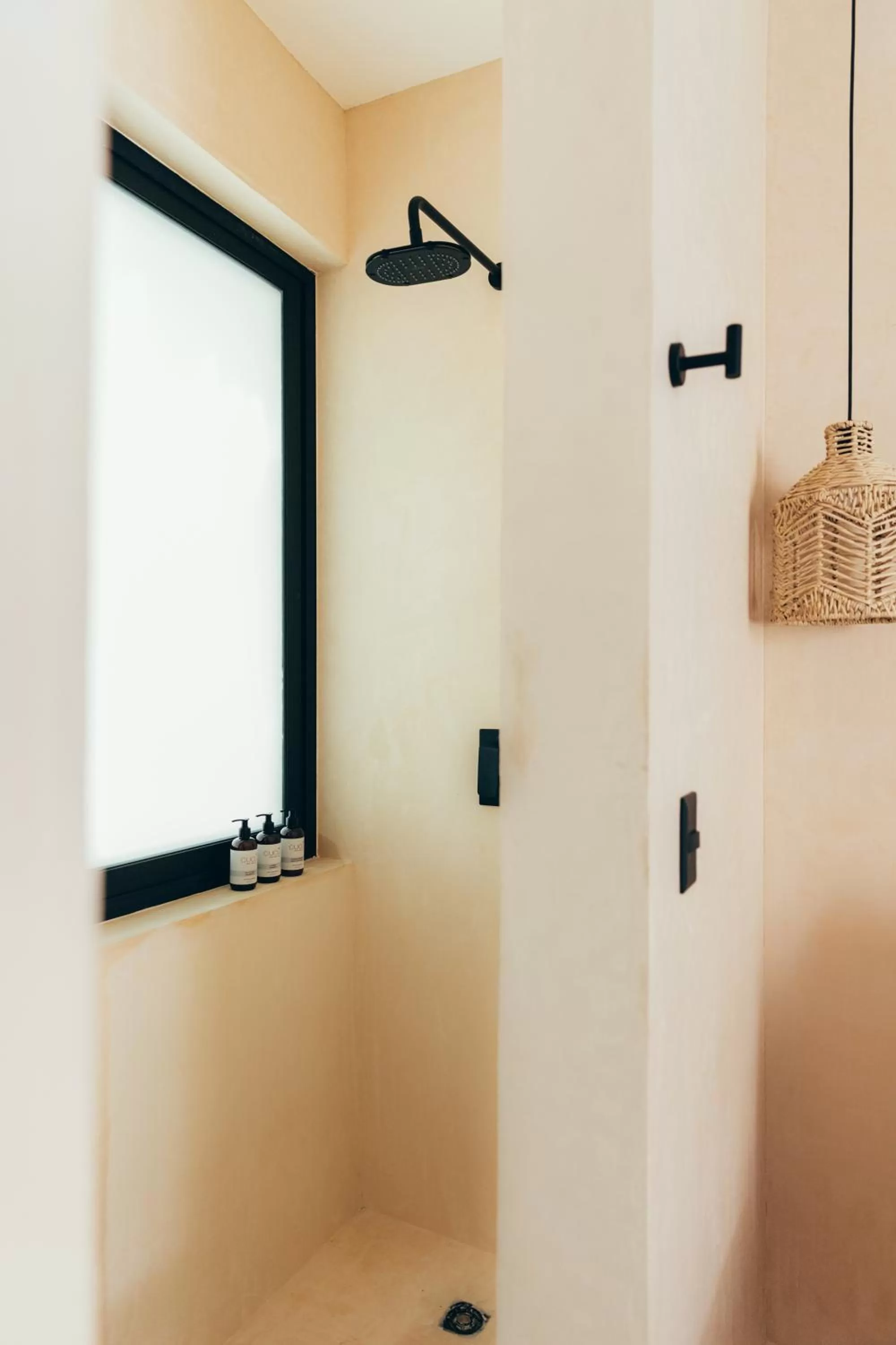 Shower, Bathroom in Cucu Hotel El Cuyo