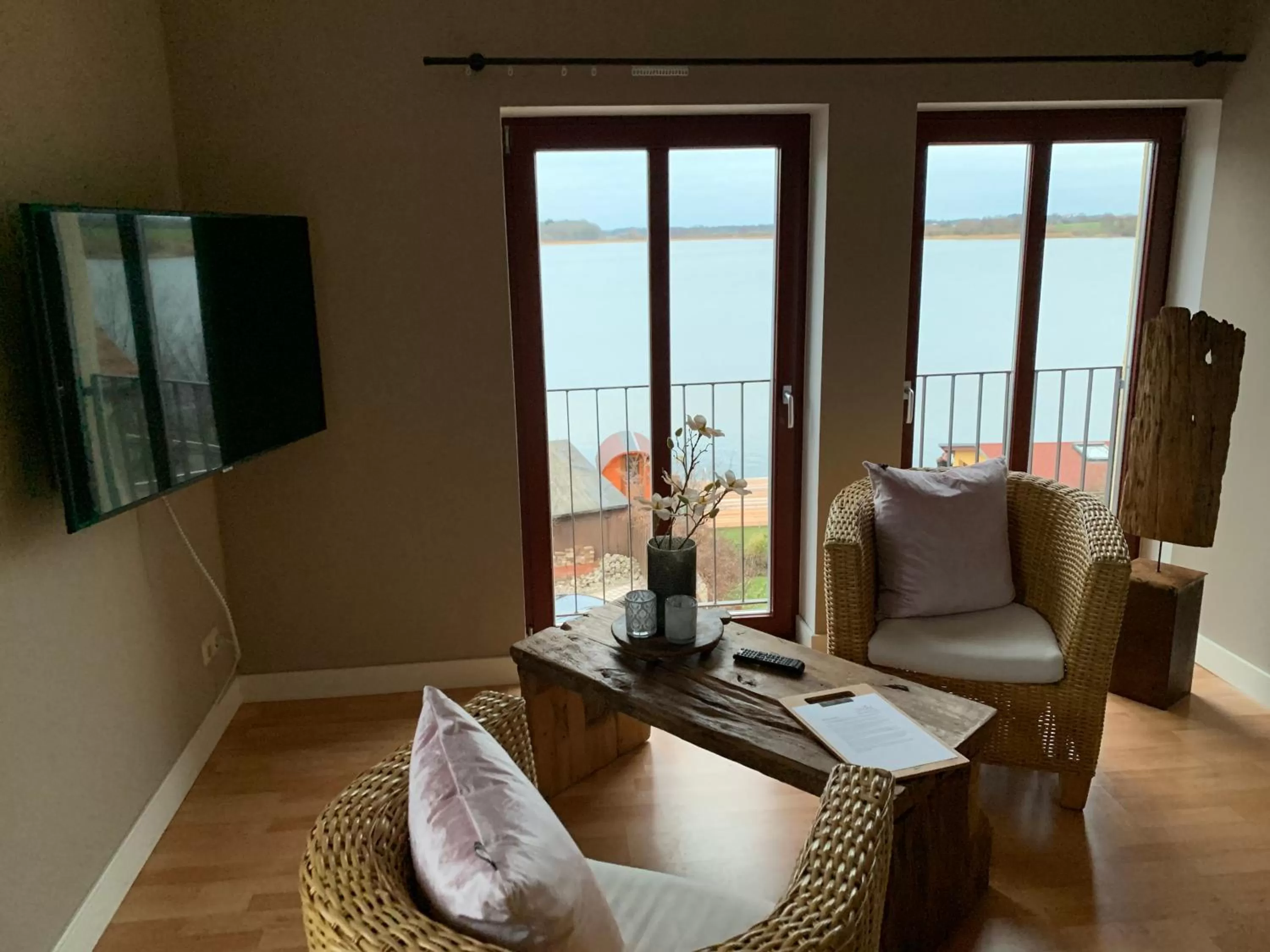 Double Room with Lake View in Hotel Inselhof