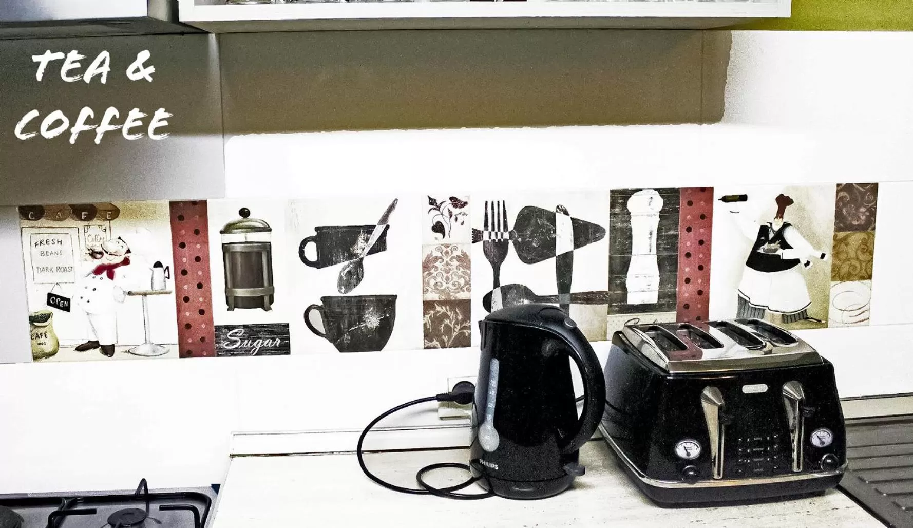 Communal kitchen in Red Fox Guesthouse