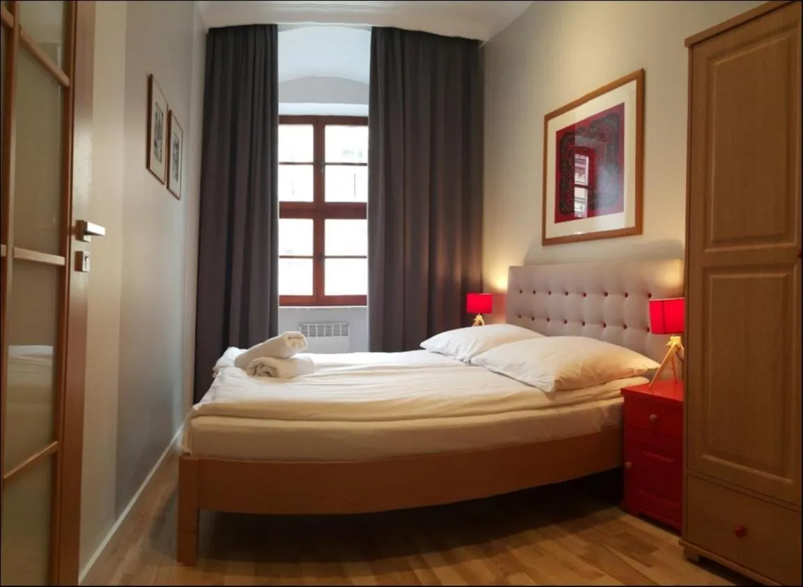 Bed in P&J Apartments Floriańska