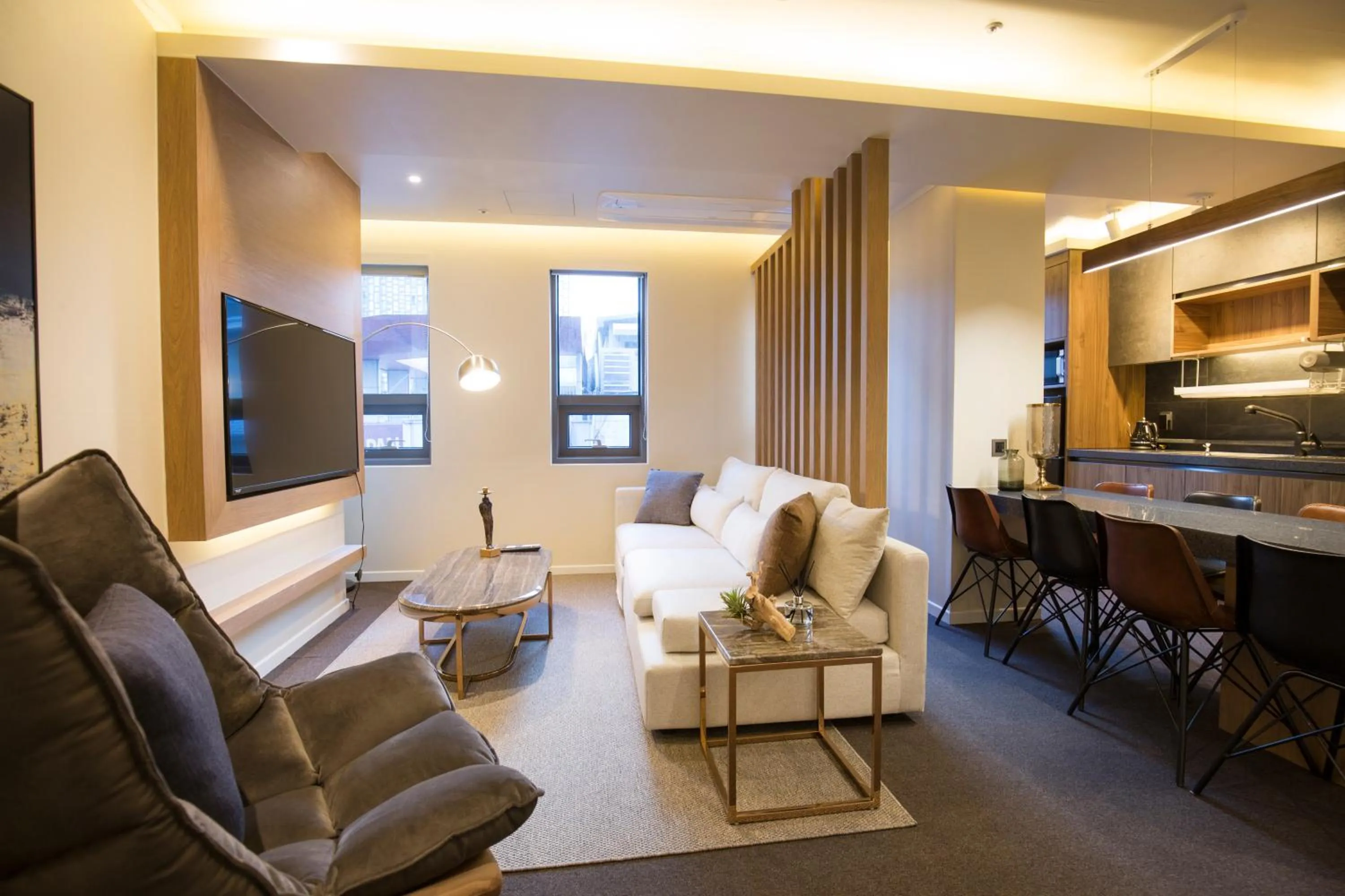Living room, Seating Area in UH Suite The Jongno