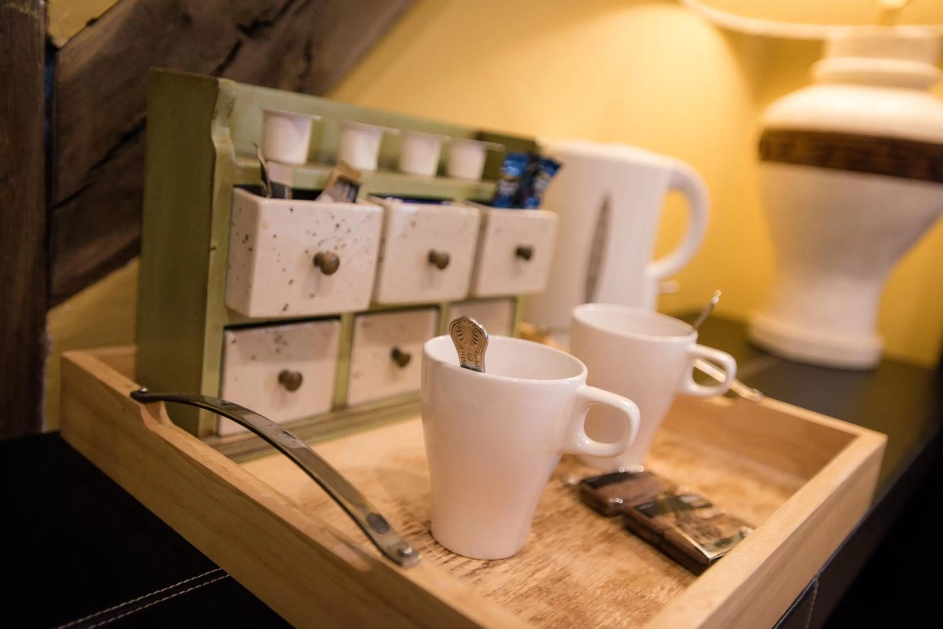 Coffee/tea facilities in The Royal Arms Bed & Breakfast