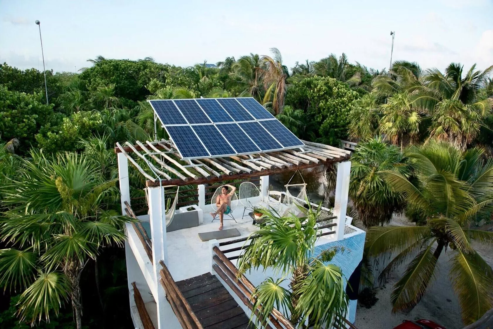 Balcony/Terrace, Pool View in Residencia Gorila