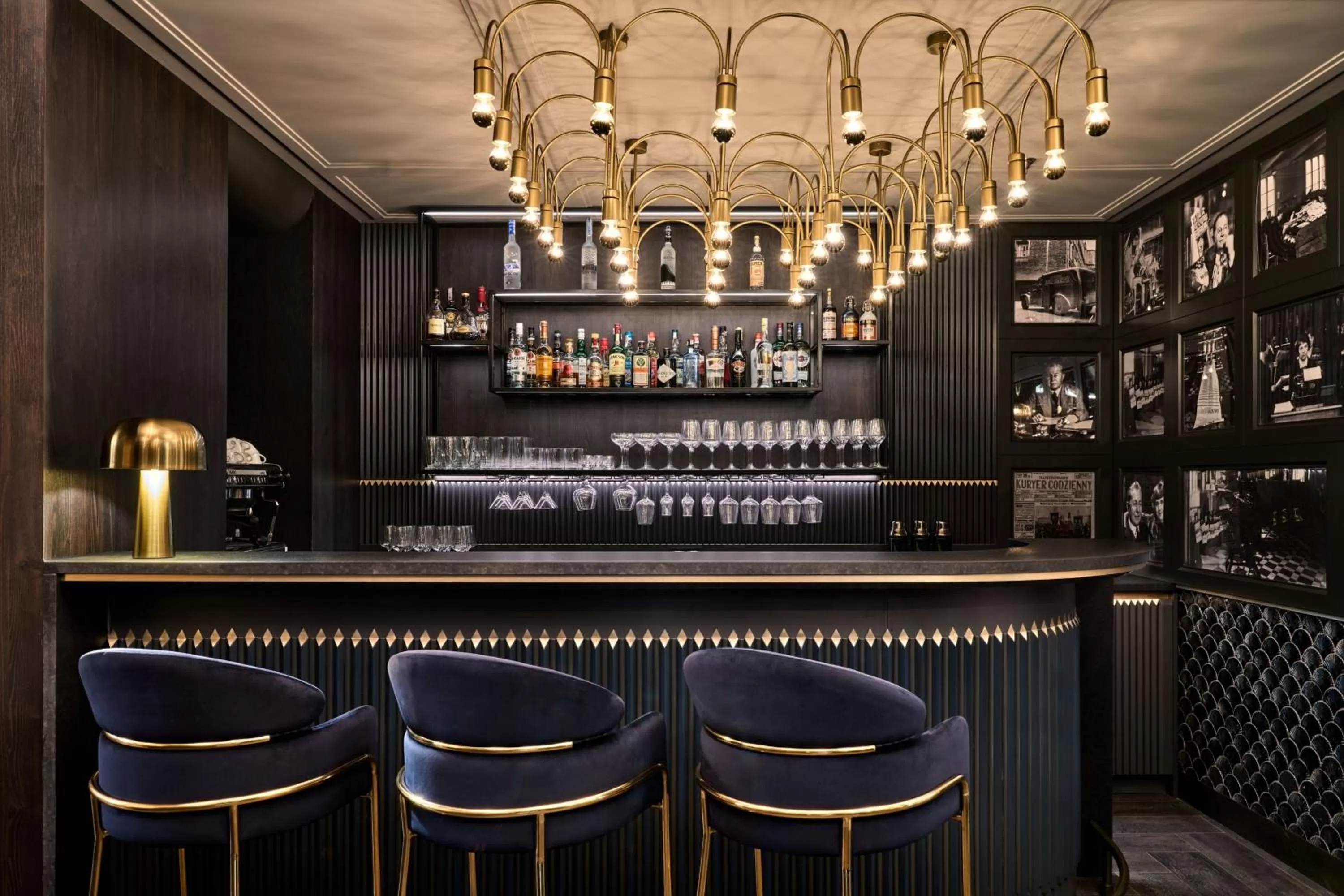 Lounge or bar in Garamond, a Tribute Portfolio Hotel, Krakow Old Town