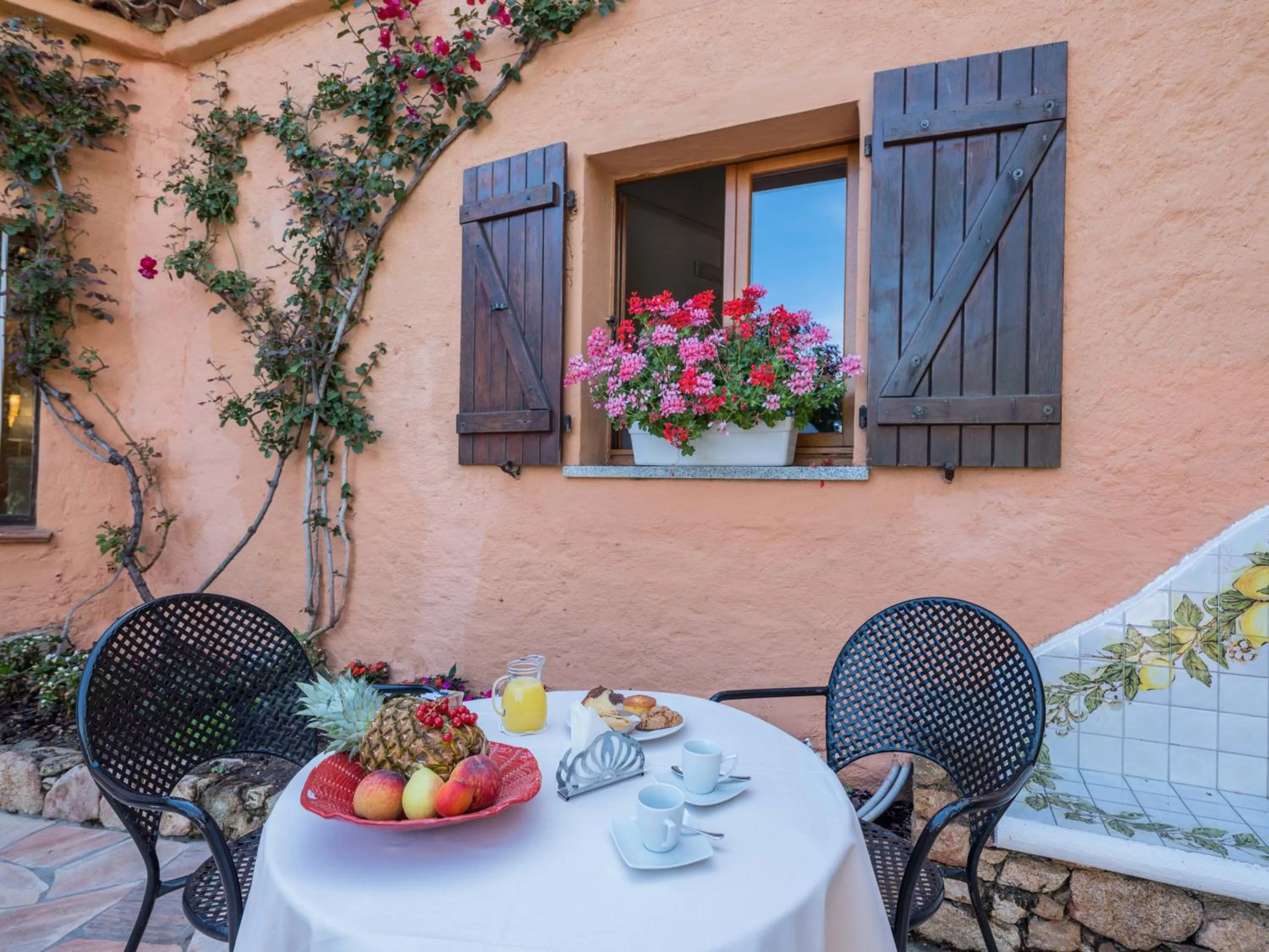 Property building in Hotel Rocce Sarde