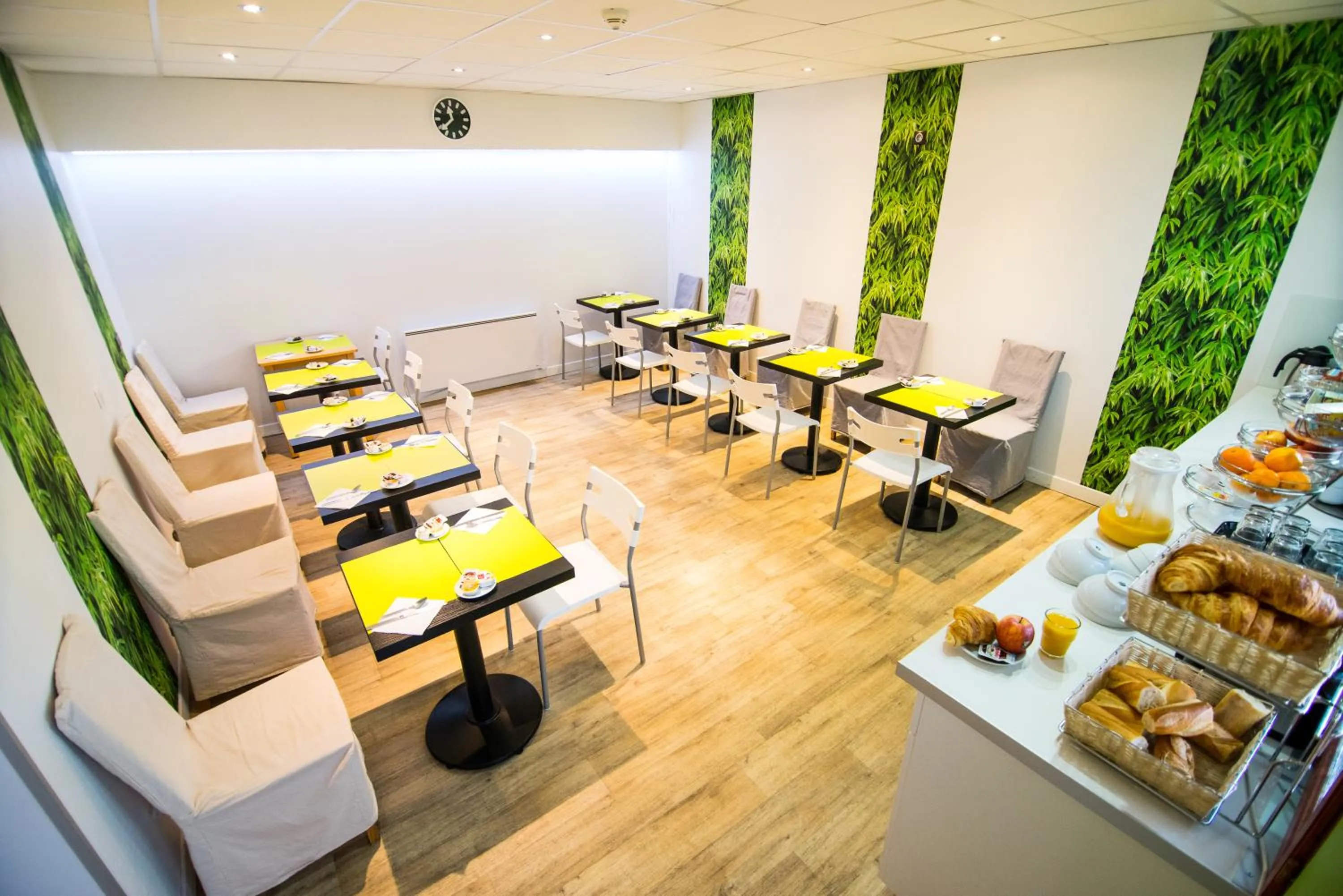 Breakfast in Hôtel Beaulieu