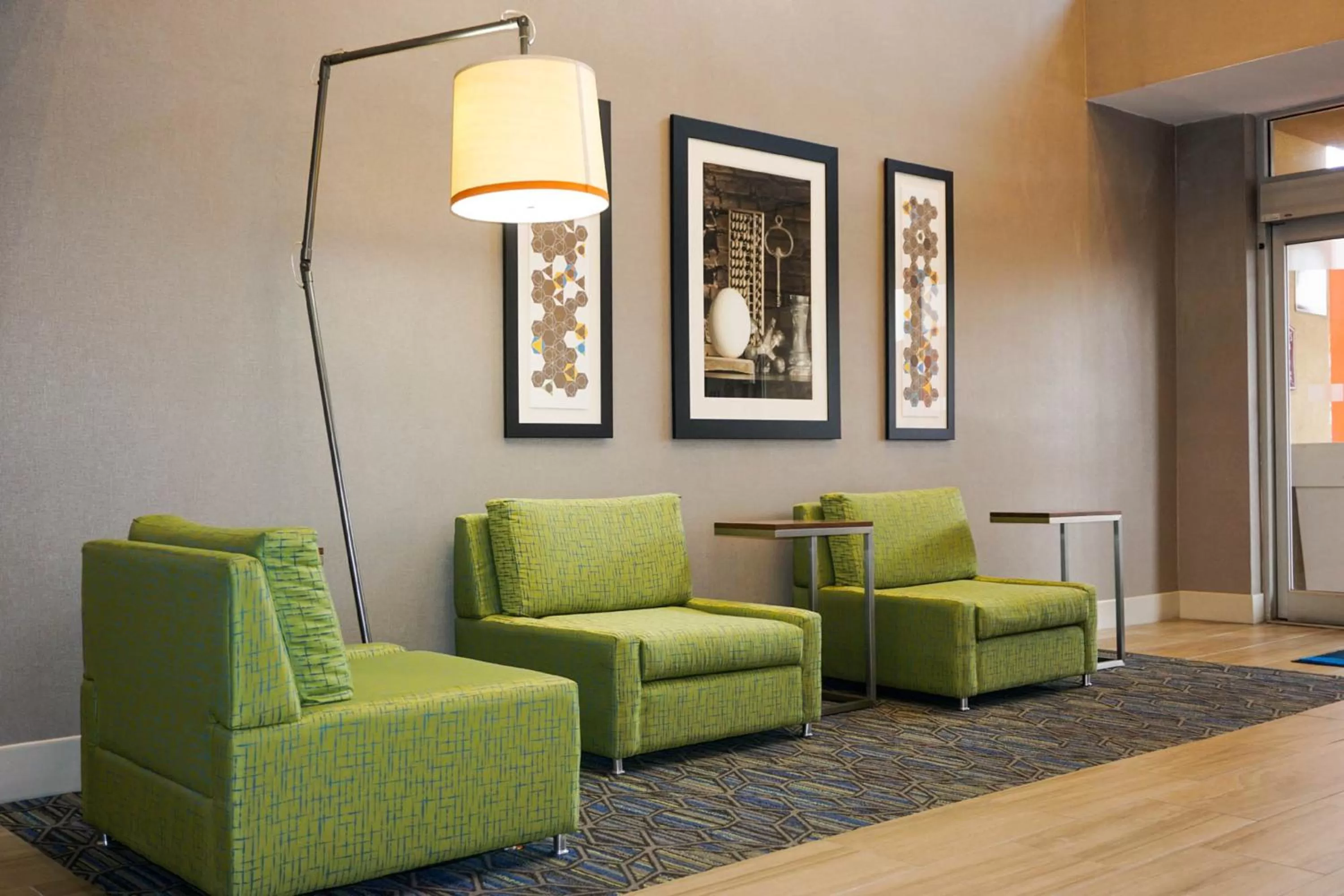 Lobby or reception in Holiday Inn Express Fremont - Milpitas Central by IHG