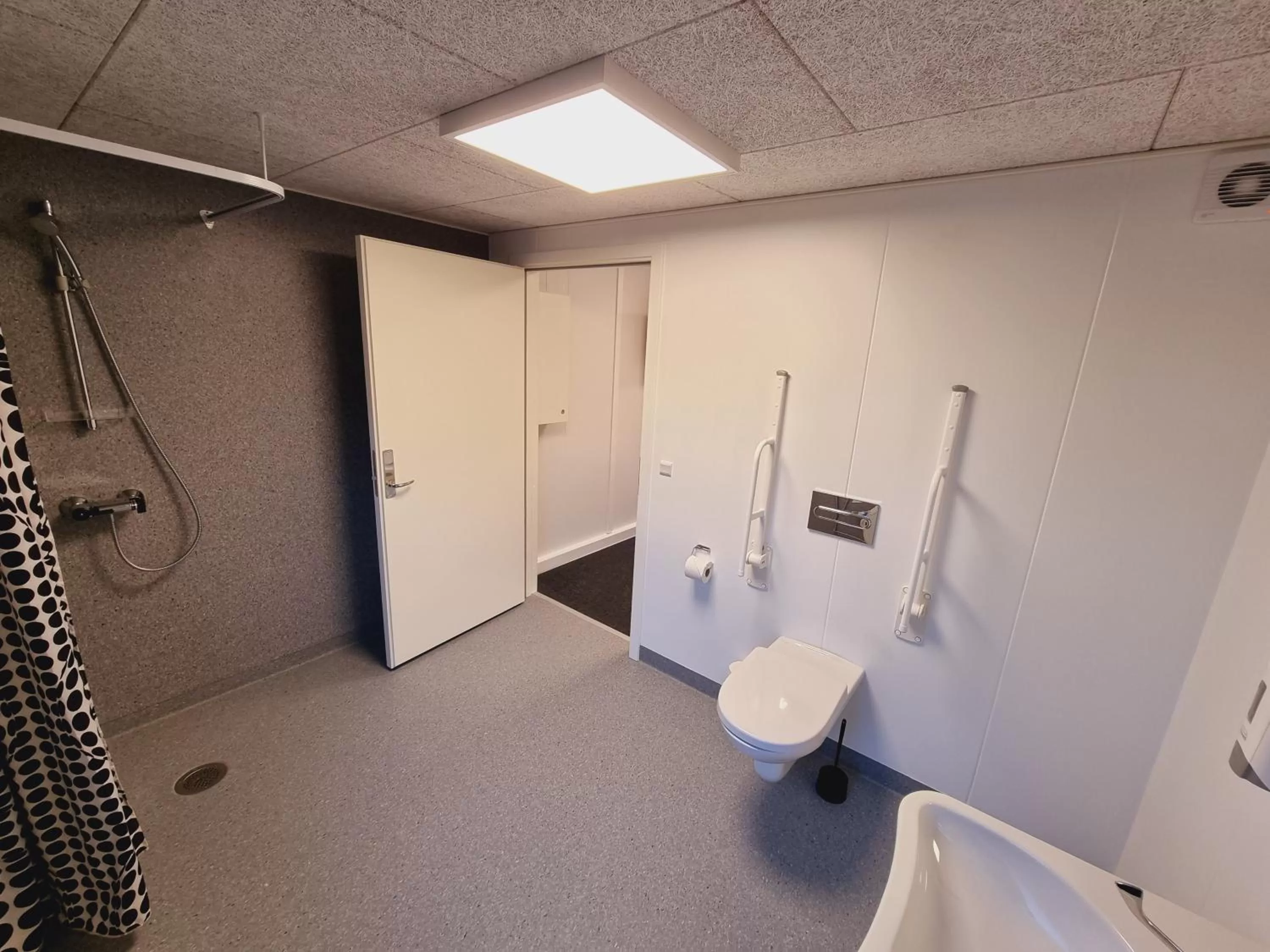 Bathroom in Stop'n Sleep Hotel