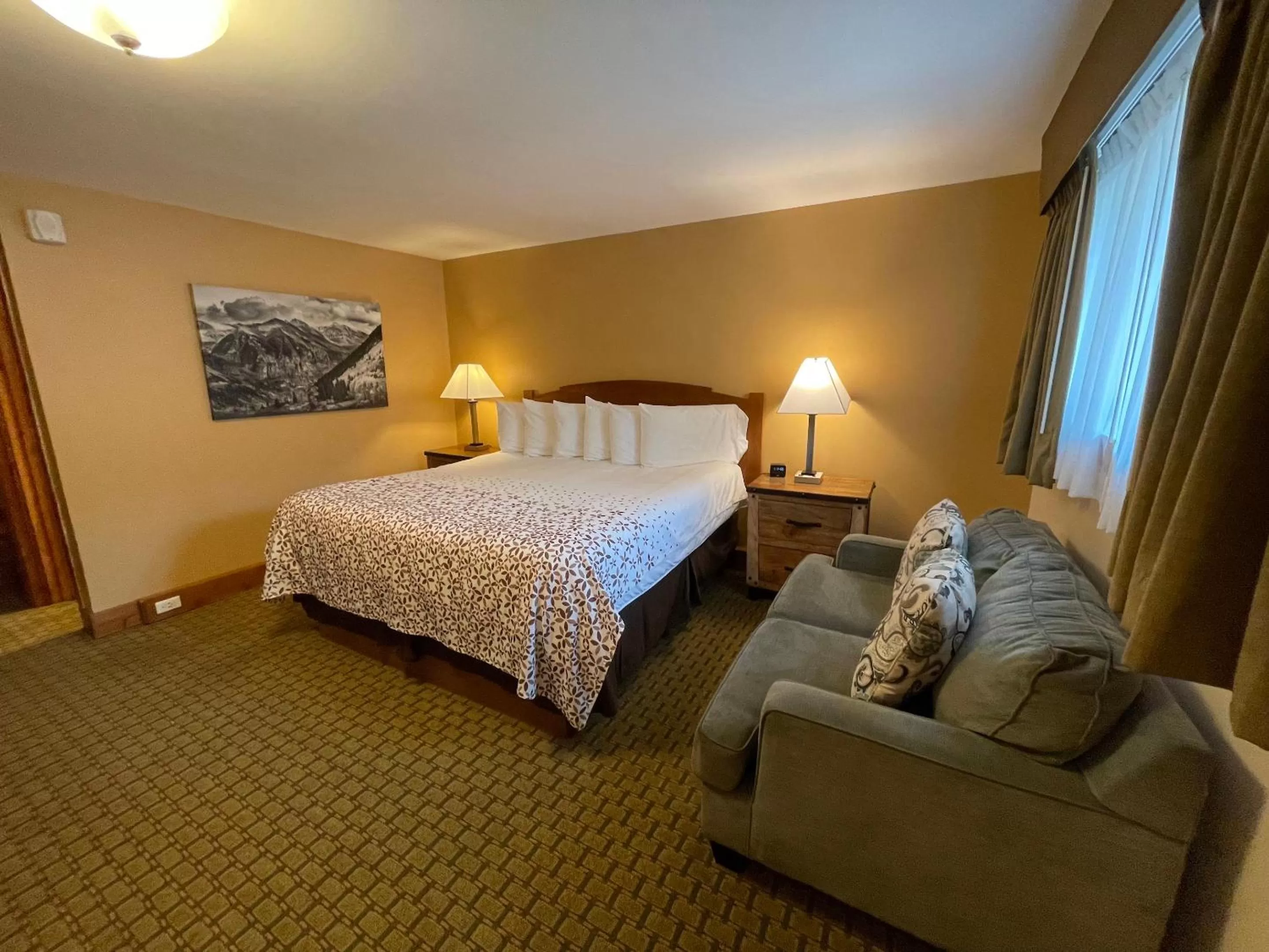 Bed in Silver Moon Inn