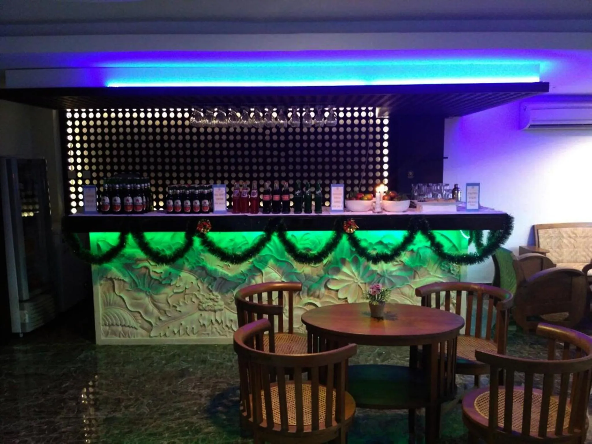 Lounge or bar in Grand Puri Saron Hotel Yogyakarta