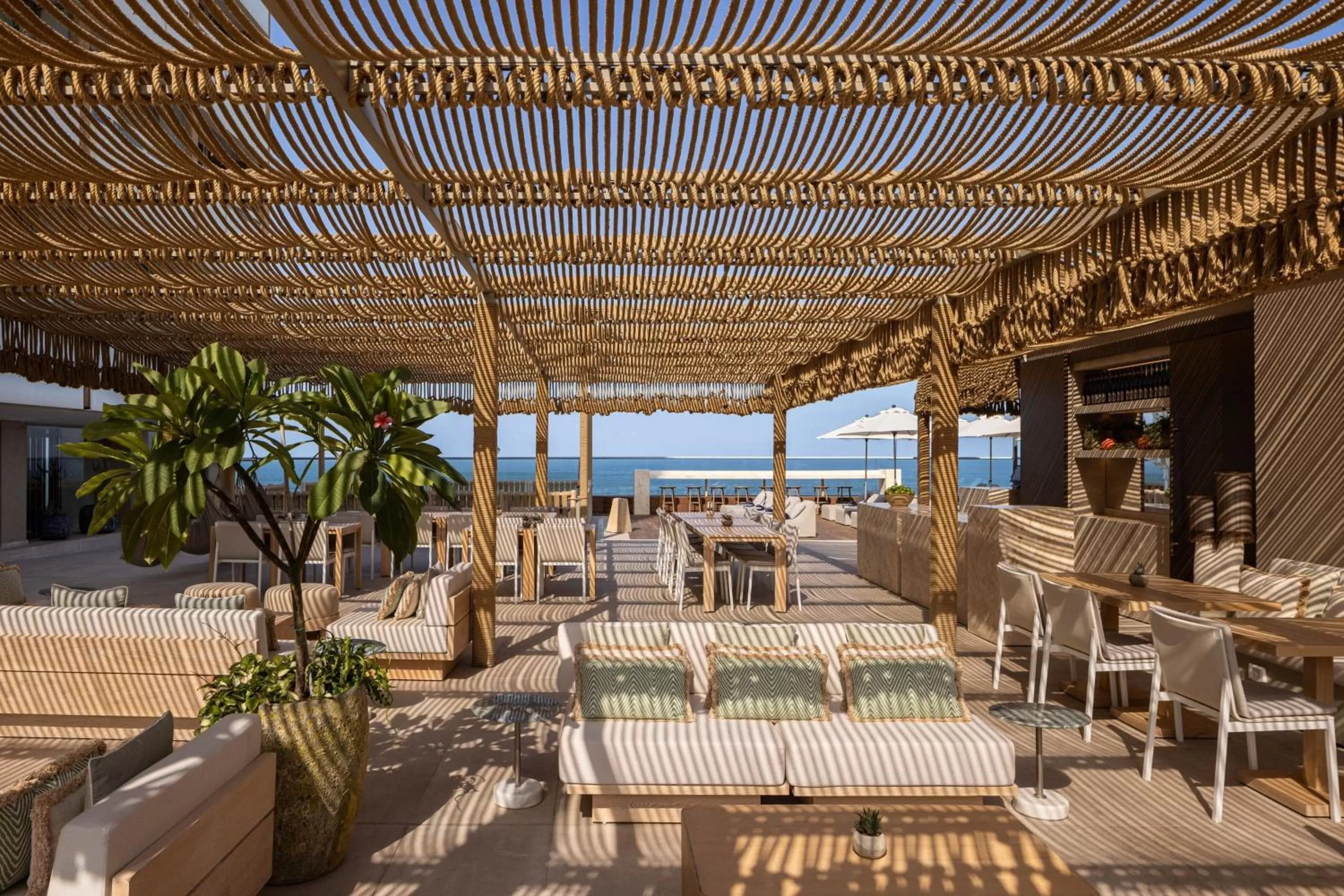Swimming pool in Sheraton Grand Tel Aviv
