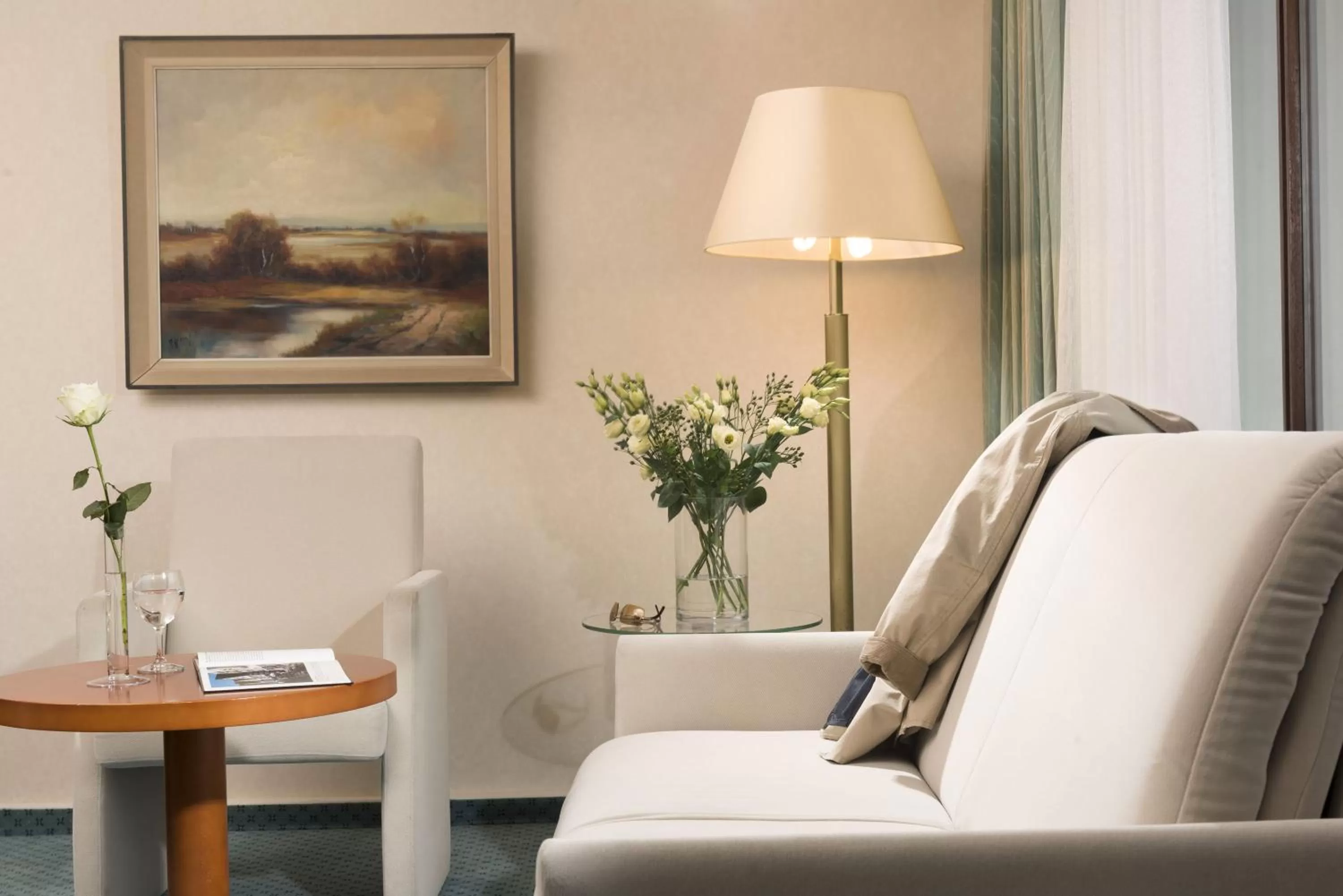 Living room in Maritim Hotel Bad Salzuflen