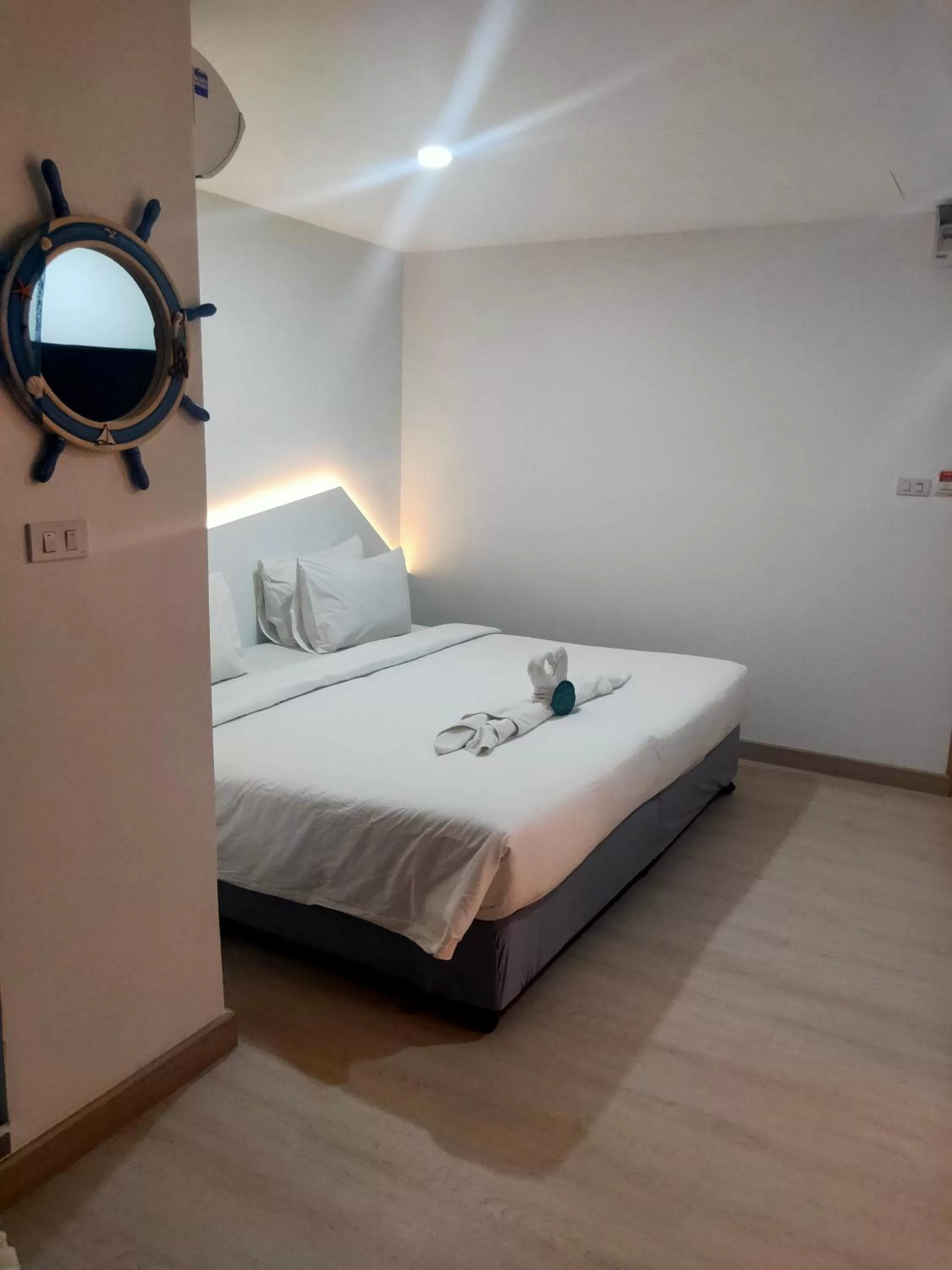 Bed in Bed By Boat @Nonthaburi Pier