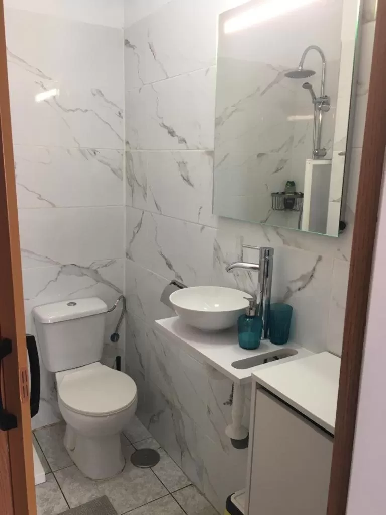 Bathroom in Alfa Omega (VALLE-LUZ)