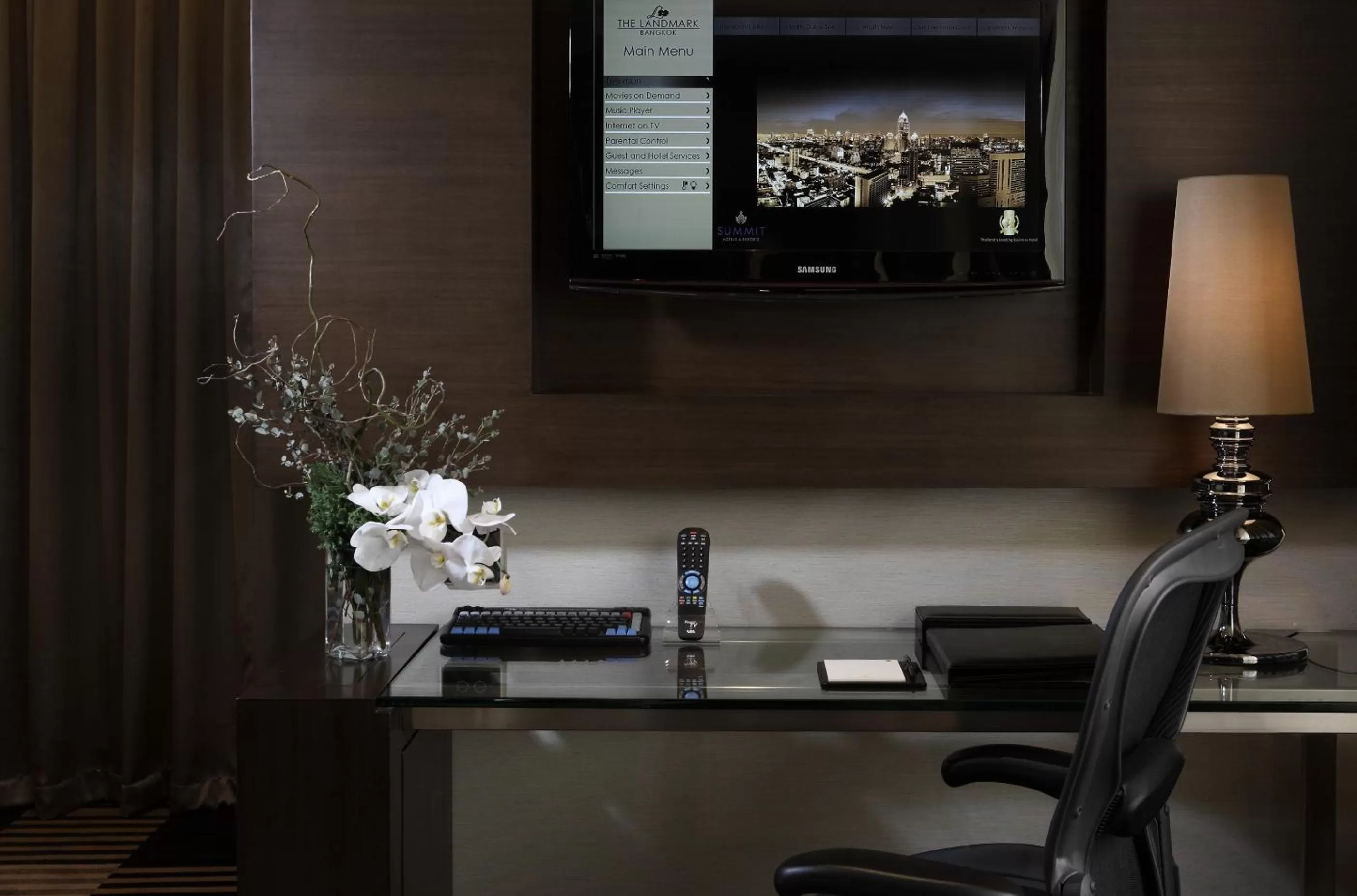 Premium Club Room in The Landmark Bangkok - SHA Extra Plus