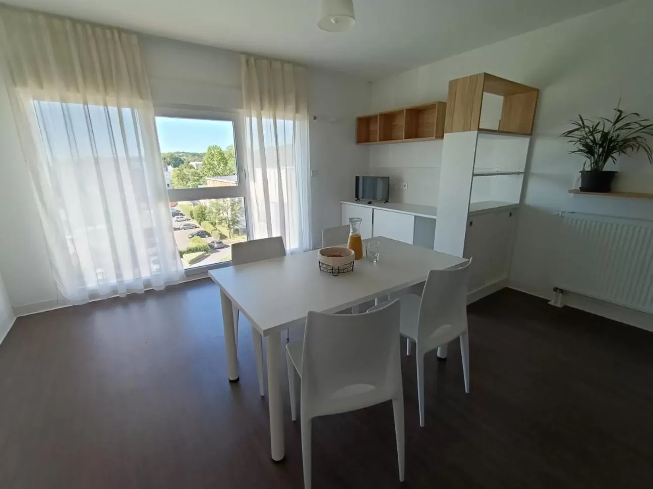Dining Area in Twenty Business Flats Le Mans Ouest