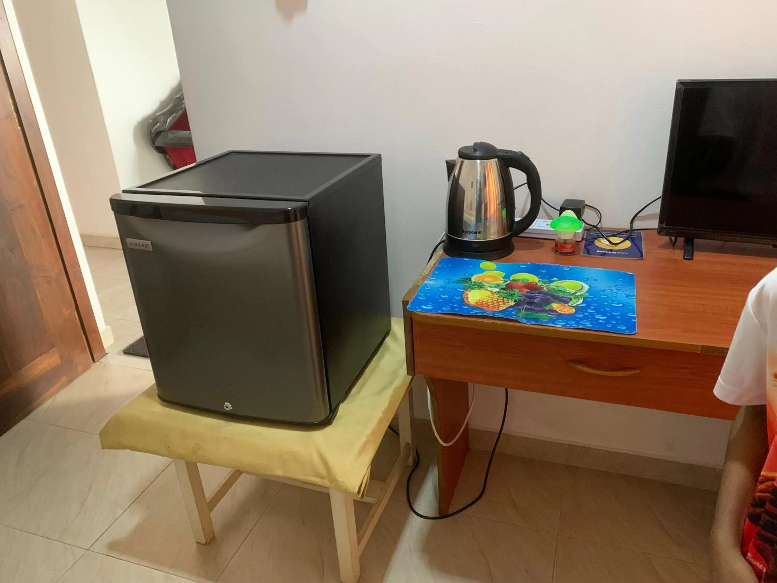 room service in Villa DeLorenta