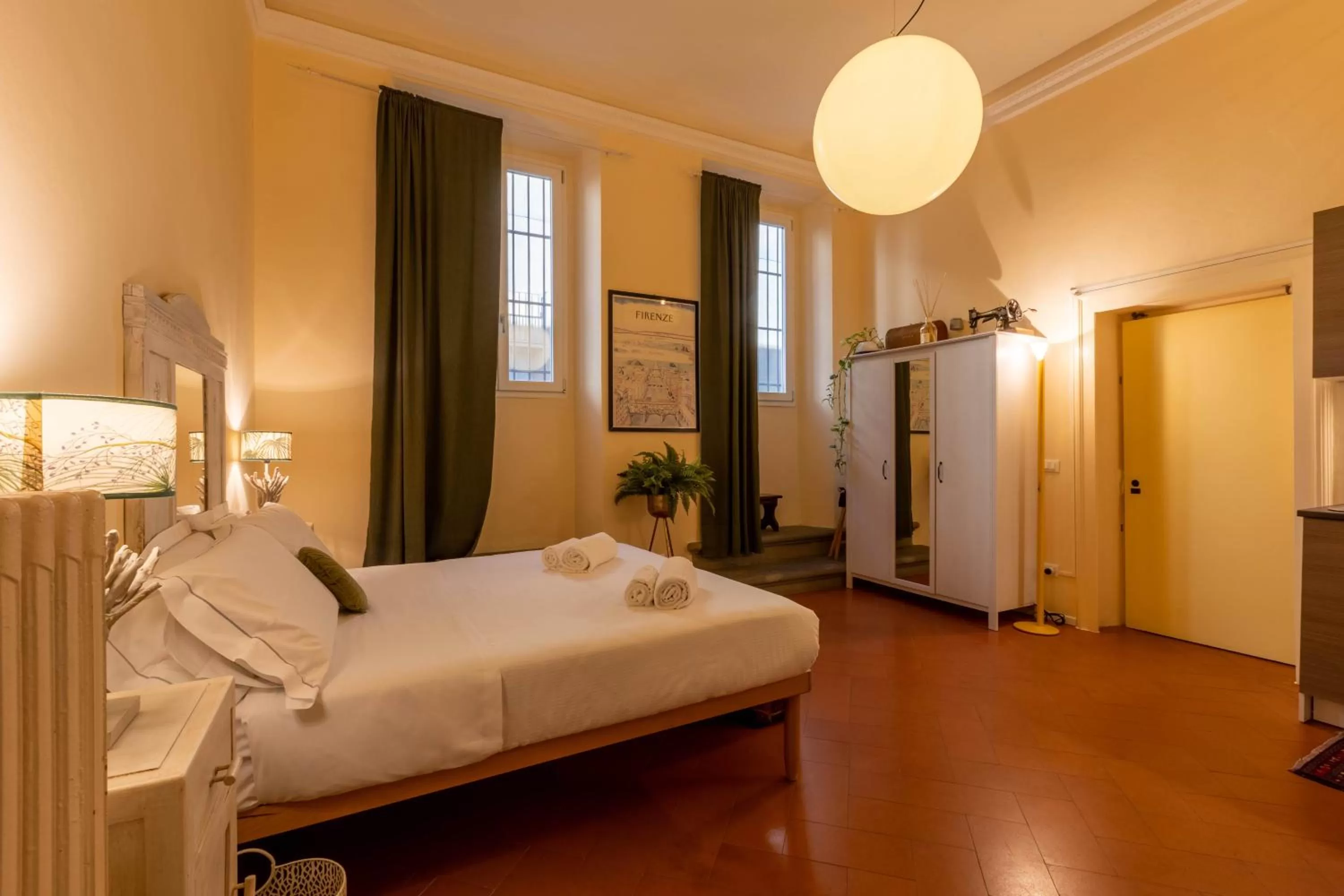 Bedroom, Bed in Secret Garden Firenze B&B