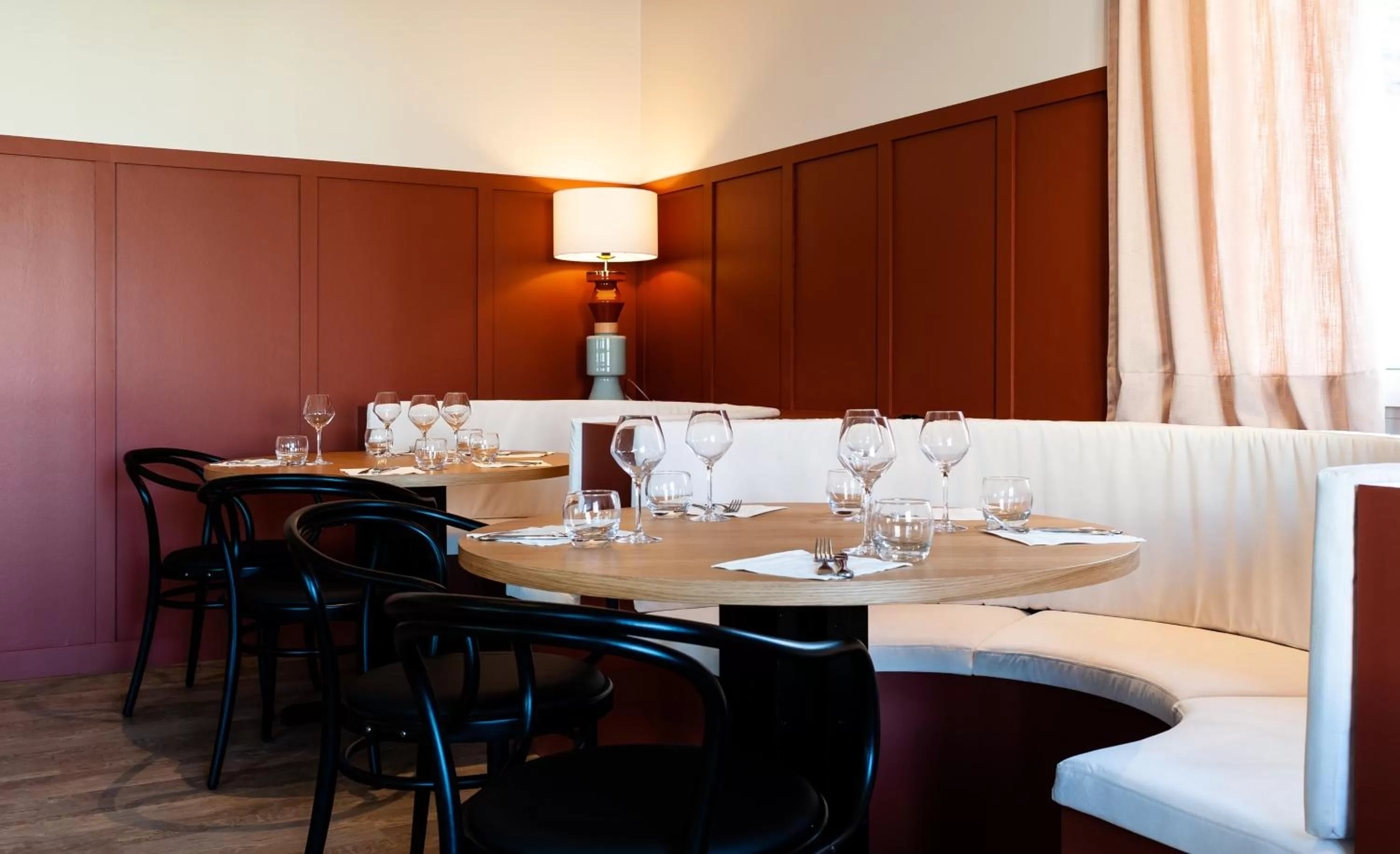 Restaurant/places to eat in Kyriad Nuits Saint Georges Dijon Sud