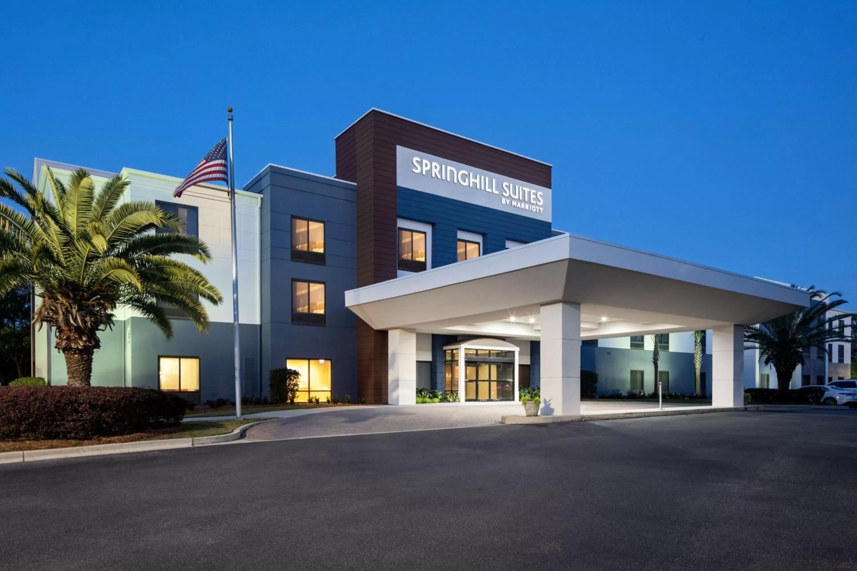 Property building in SpringHill Suites by Marriott Savannah I-95 South