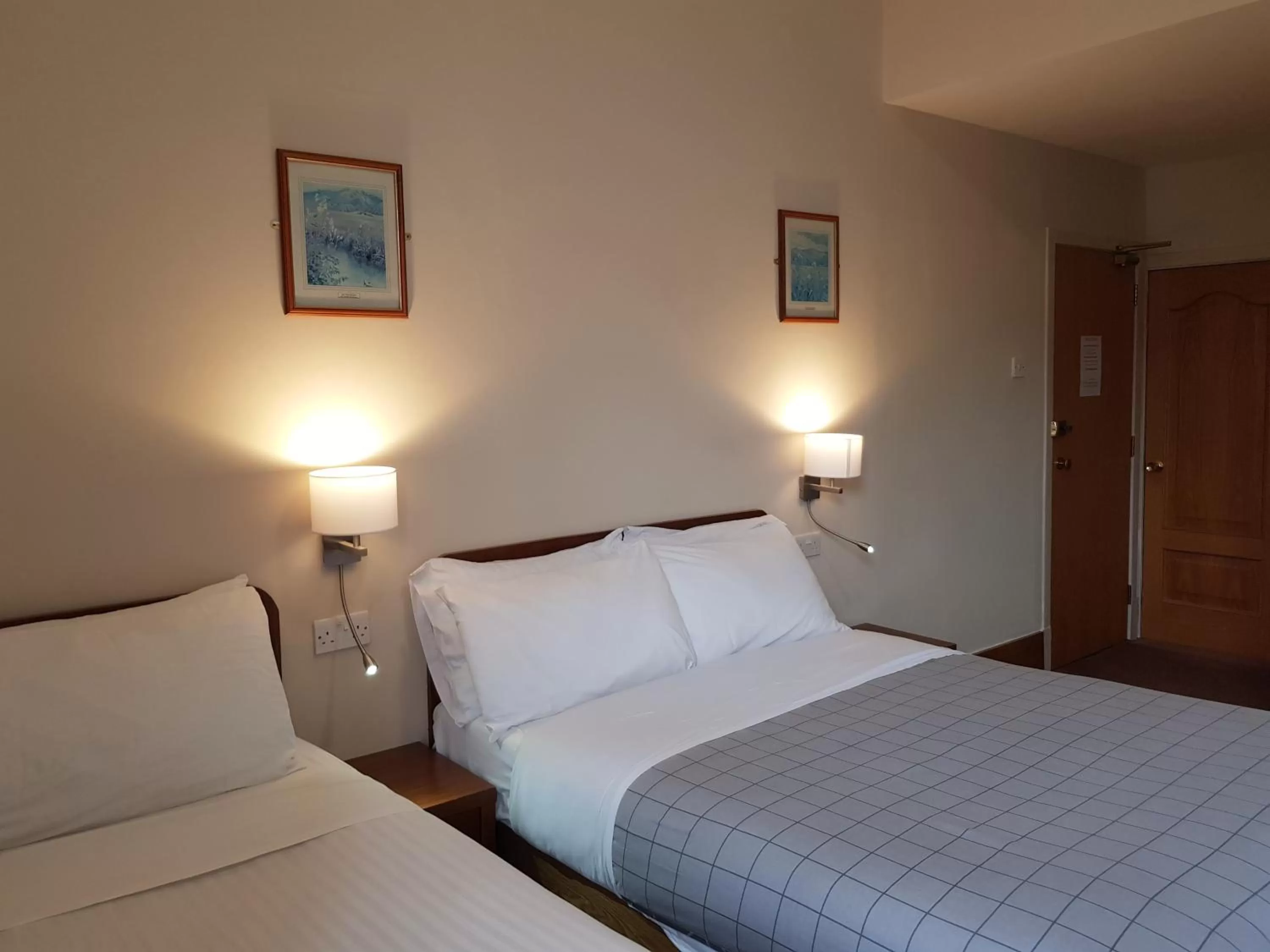 Bed in Aberdeen House