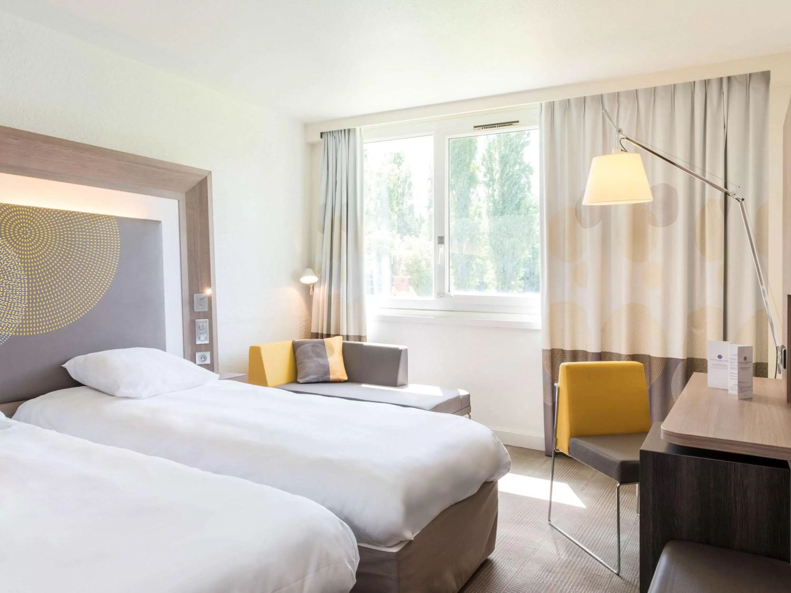 Bed in Novotel Le Mans