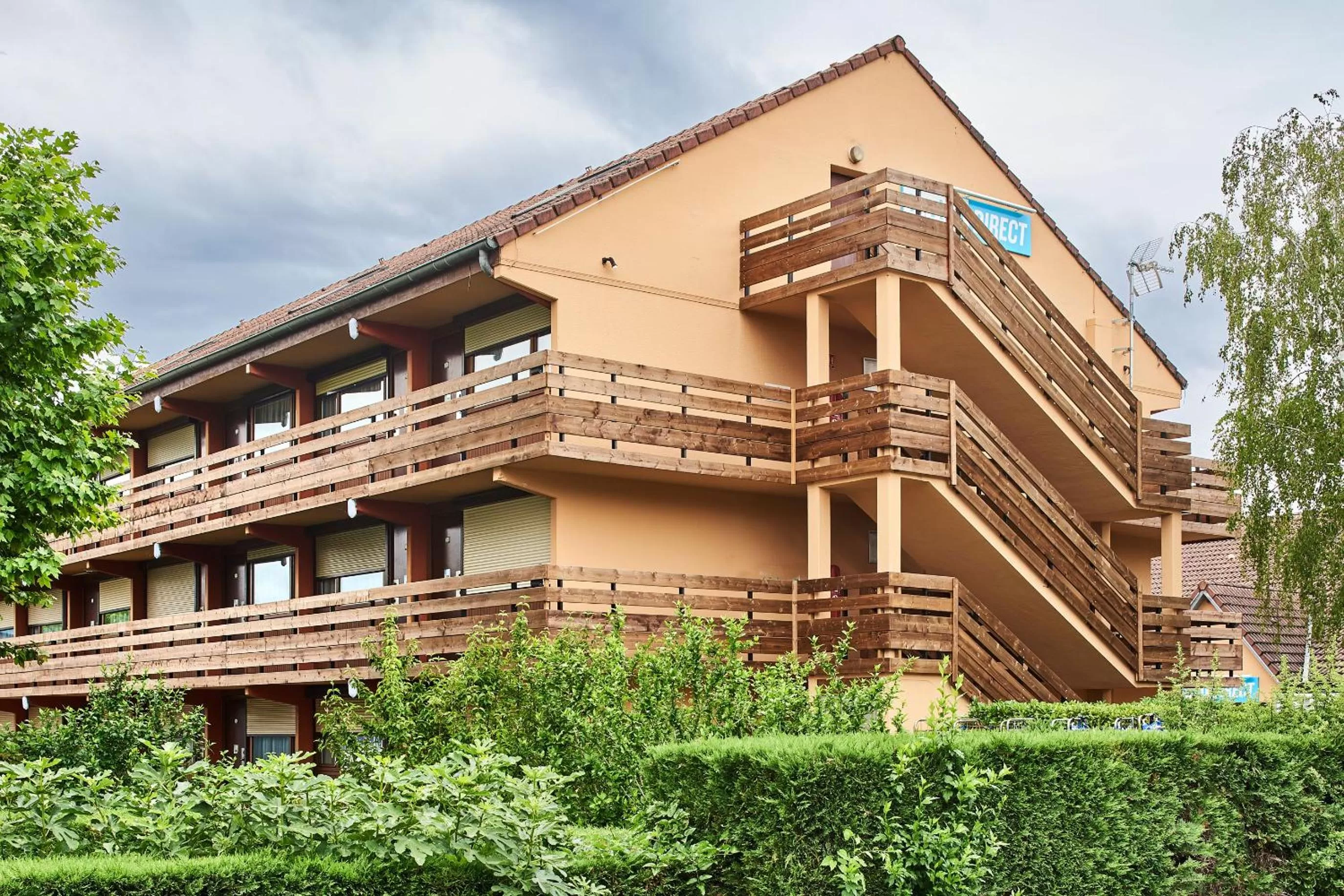 Property building in Kyriad Direct Lyon Sud - Chasse-Sur-Rhône