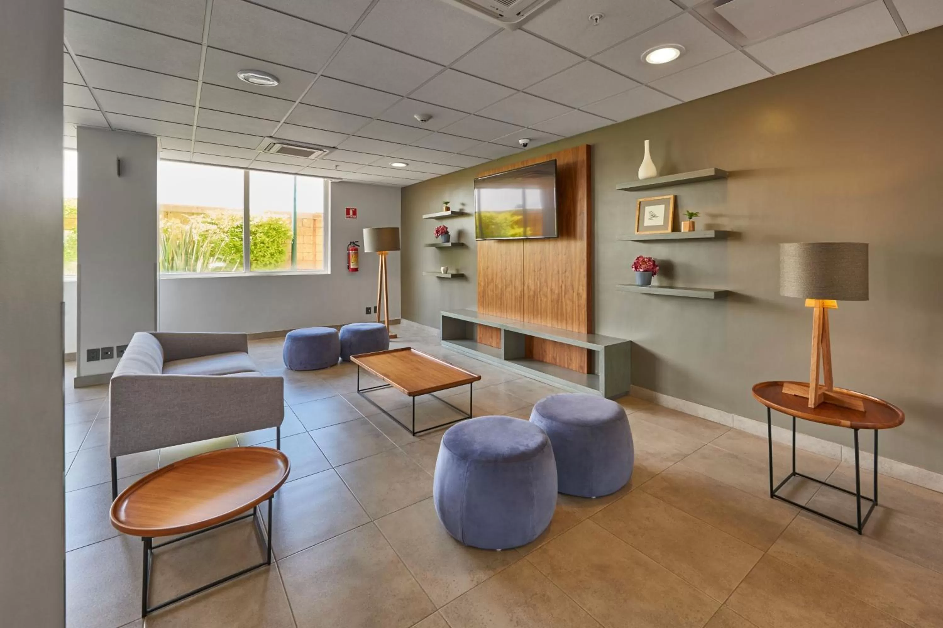 Living room in City Express by Marriott Durango