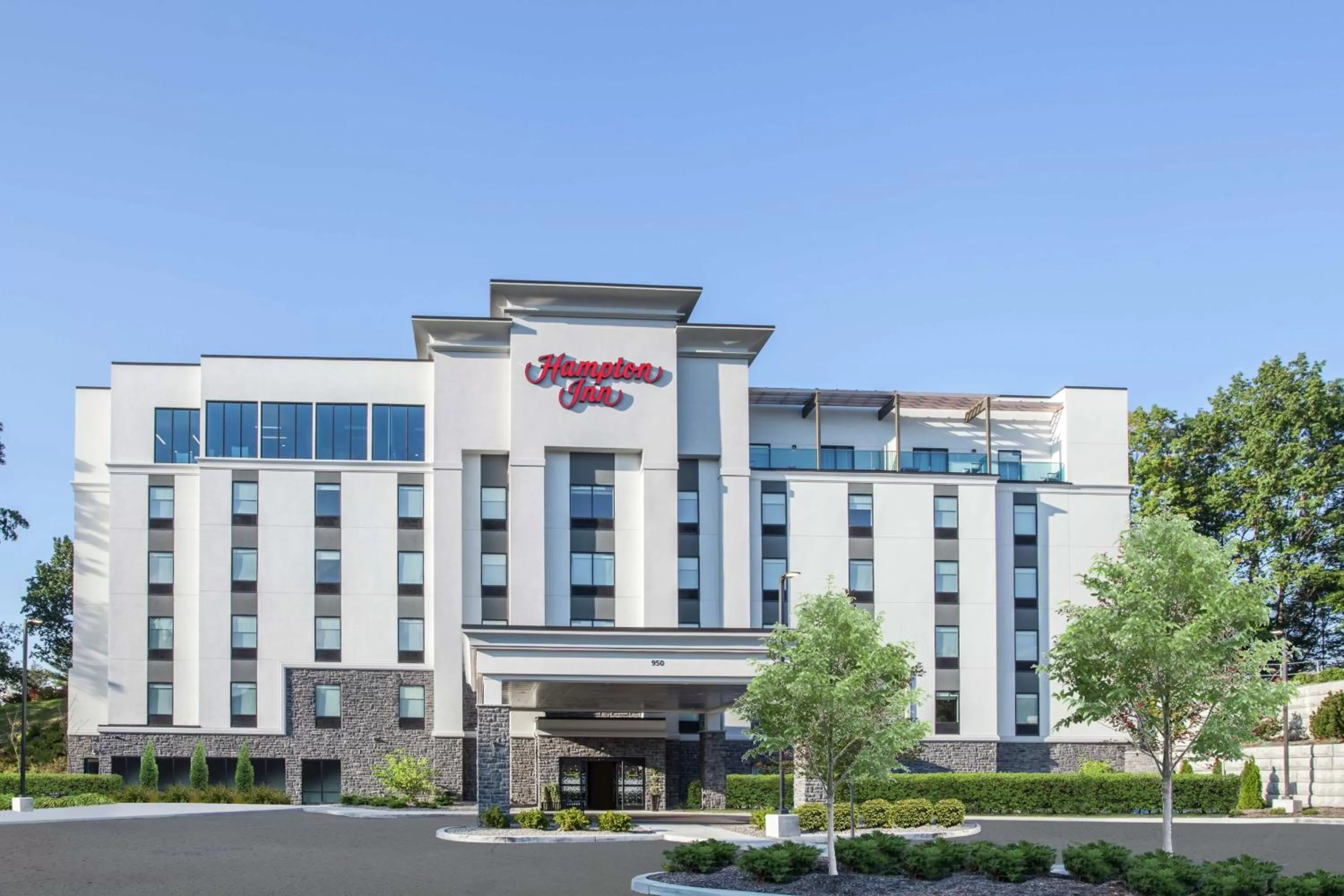Property building in Hampton Inn Rochester Penfield, Ny