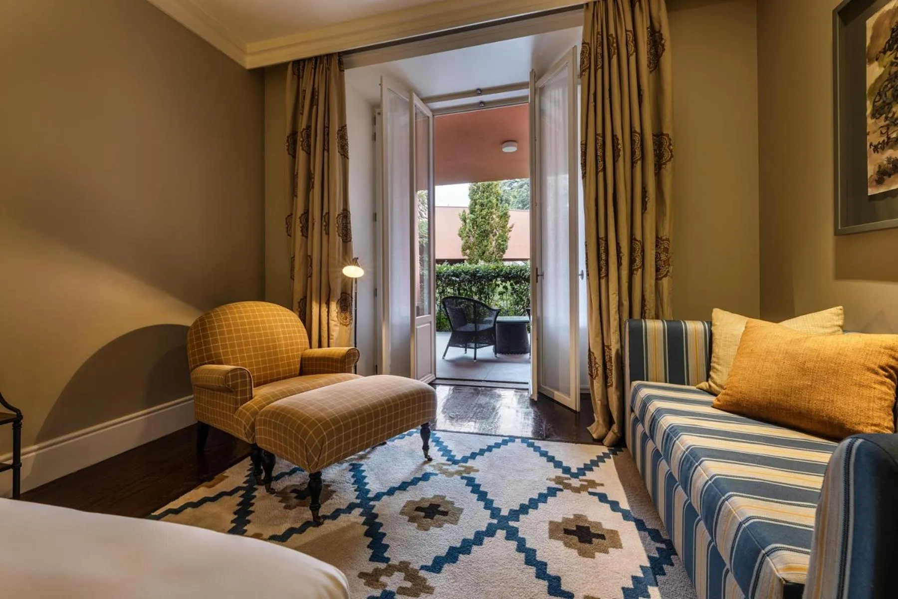 Balcony/Terrace, Bed in Vidago Palace