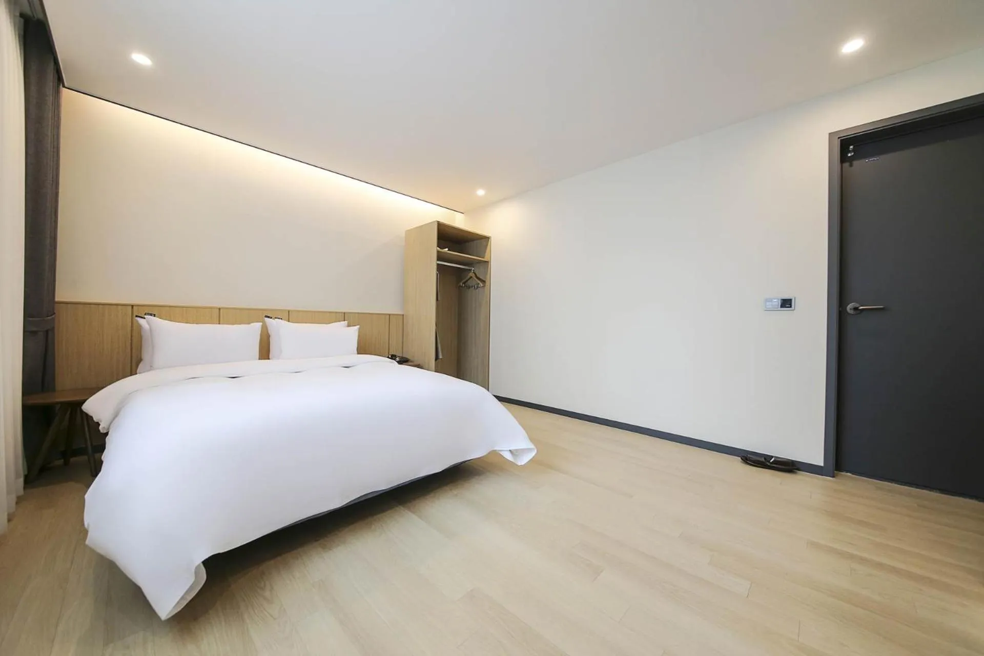 Bed in Benikea hotel