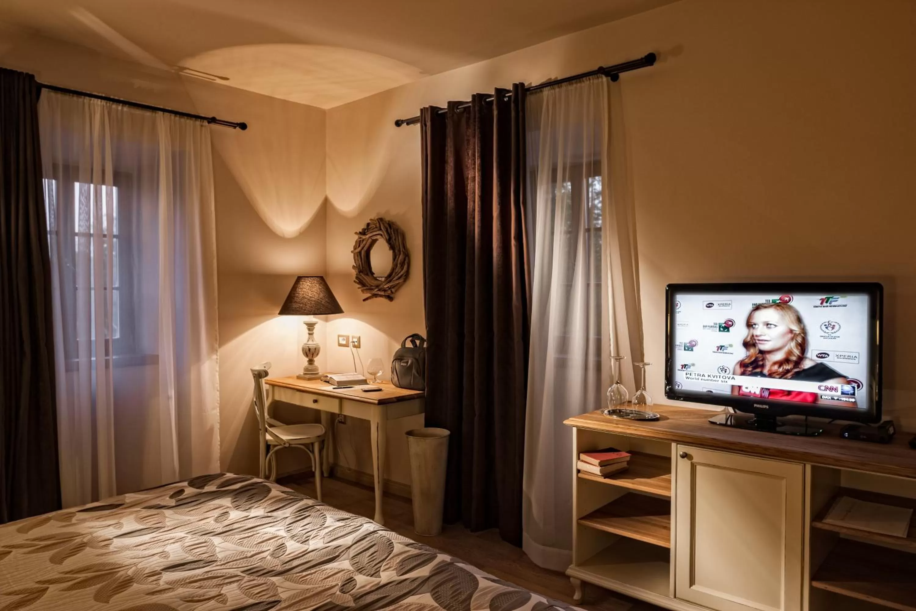 TV and multimedia, Bed in B&B Dvor Tacen