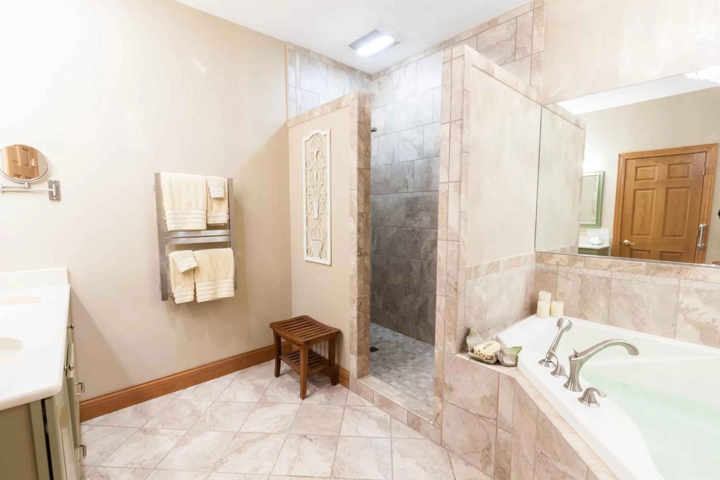 Pets, Bathroom in Scottish Bed & Breakfast